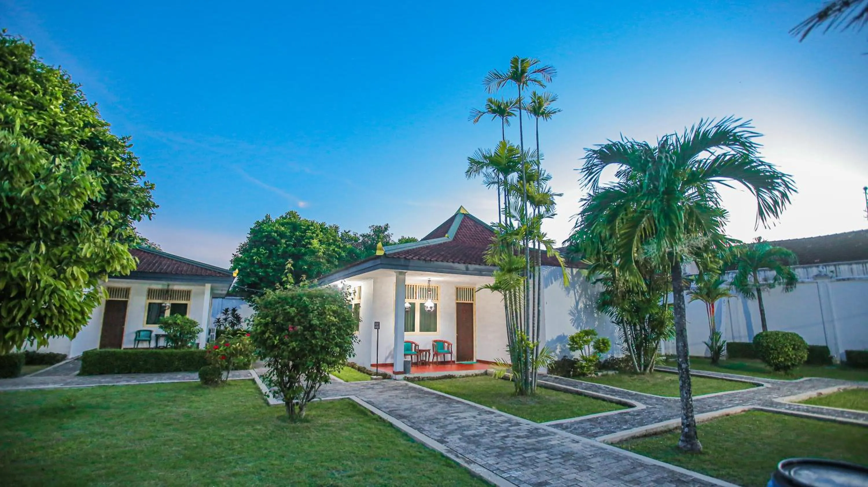 Property building in Royal Brongto Hotel