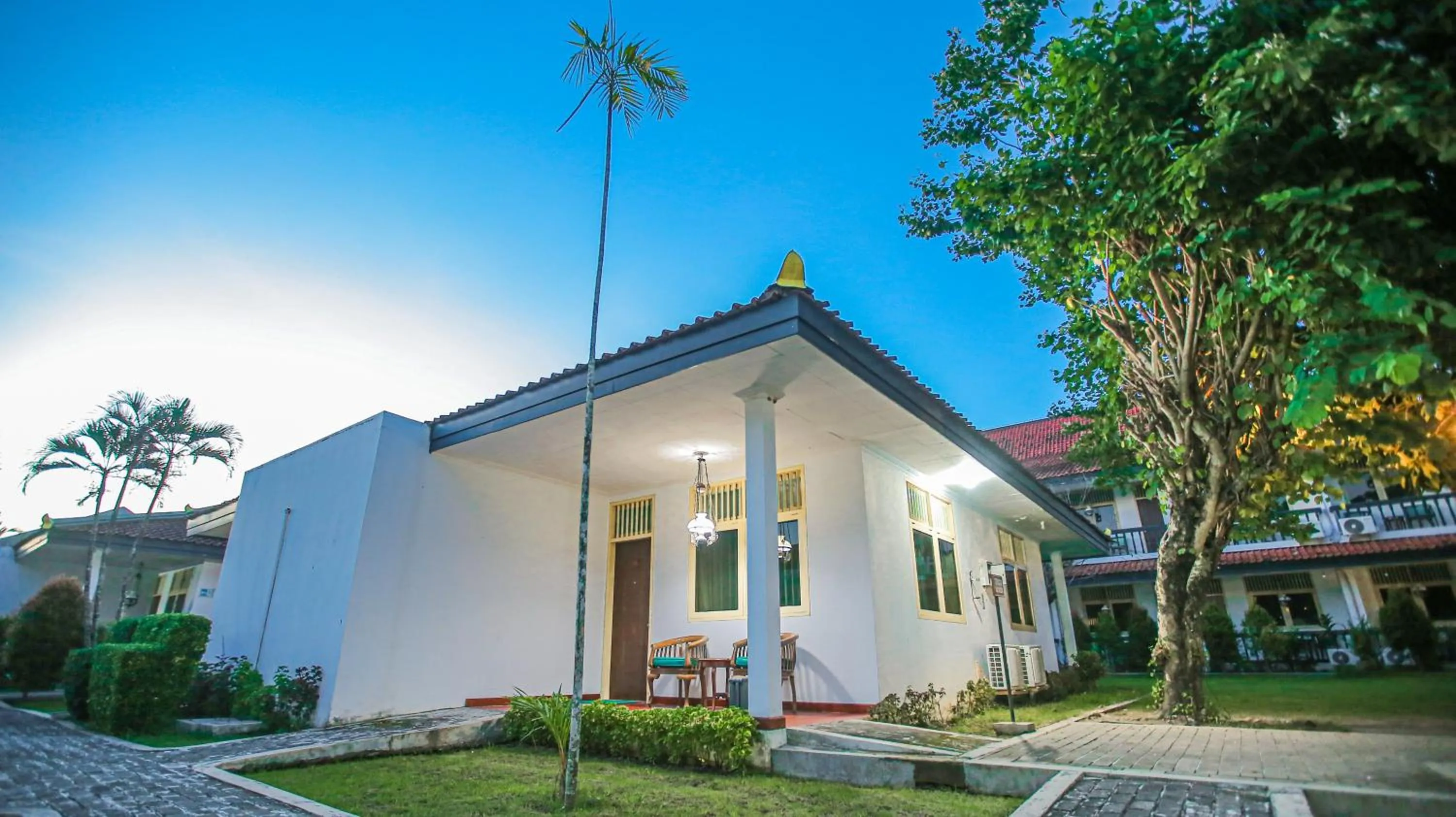 Property building in Royal Brongto Hotel