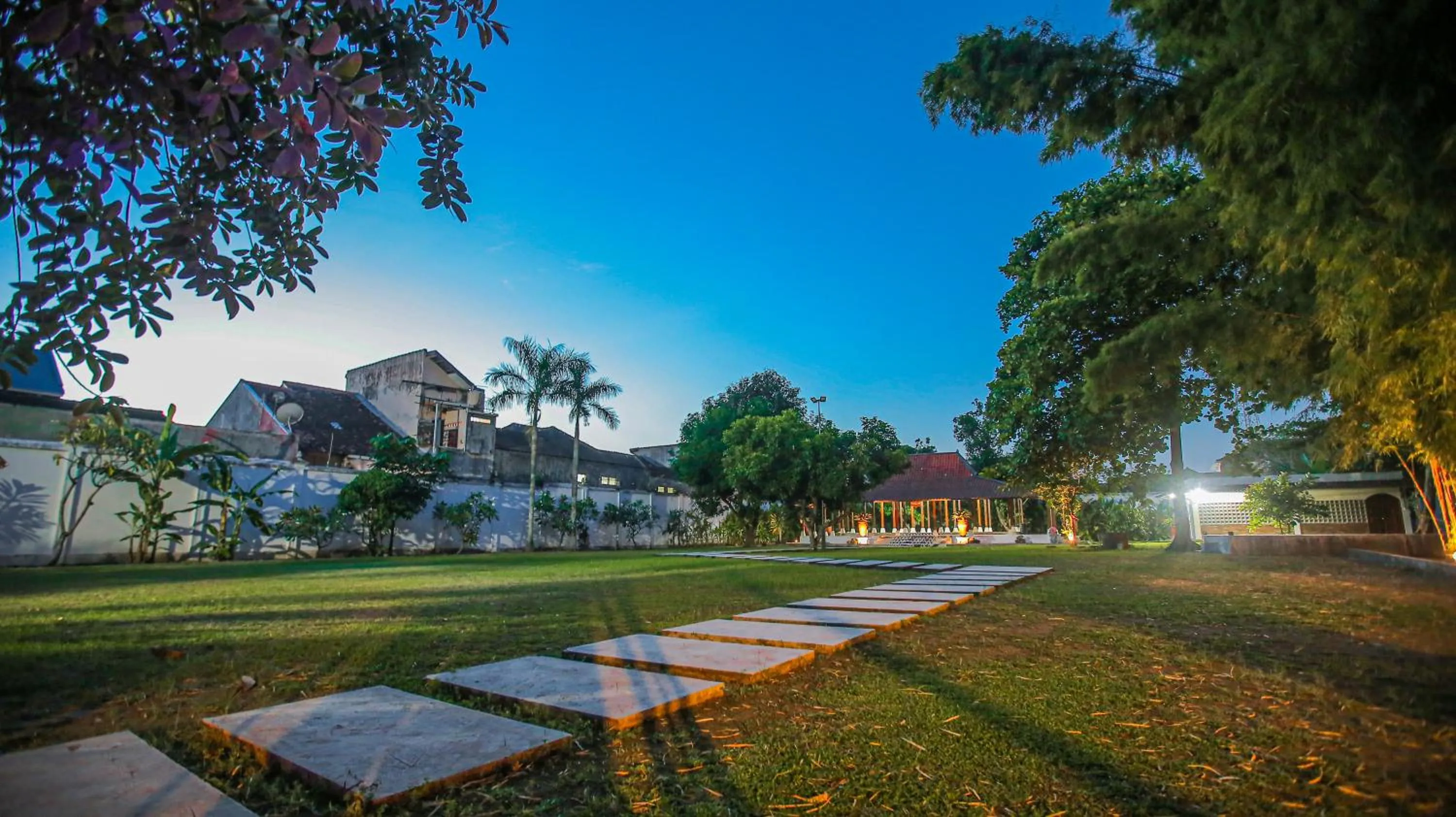 Garden view in Royal Brongto Hotel