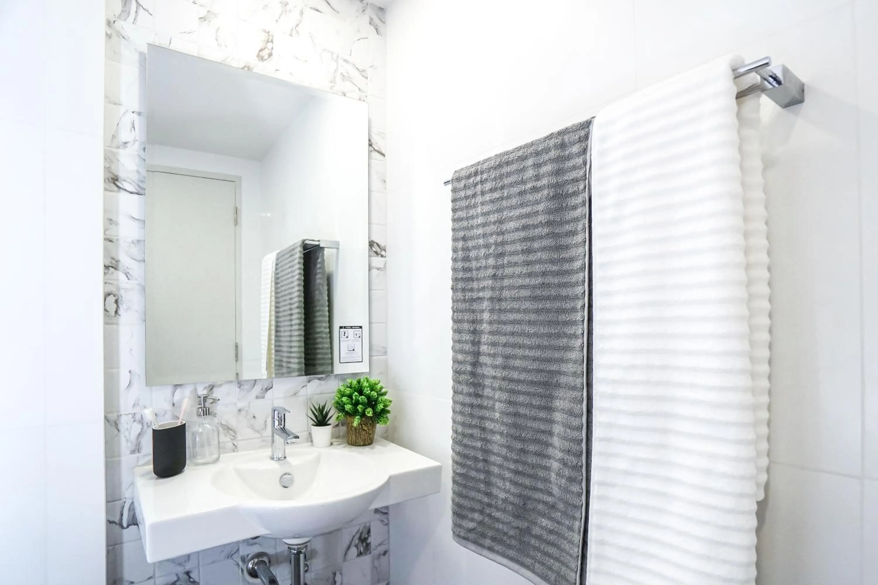 Toilet in I'm Chinatown Residence