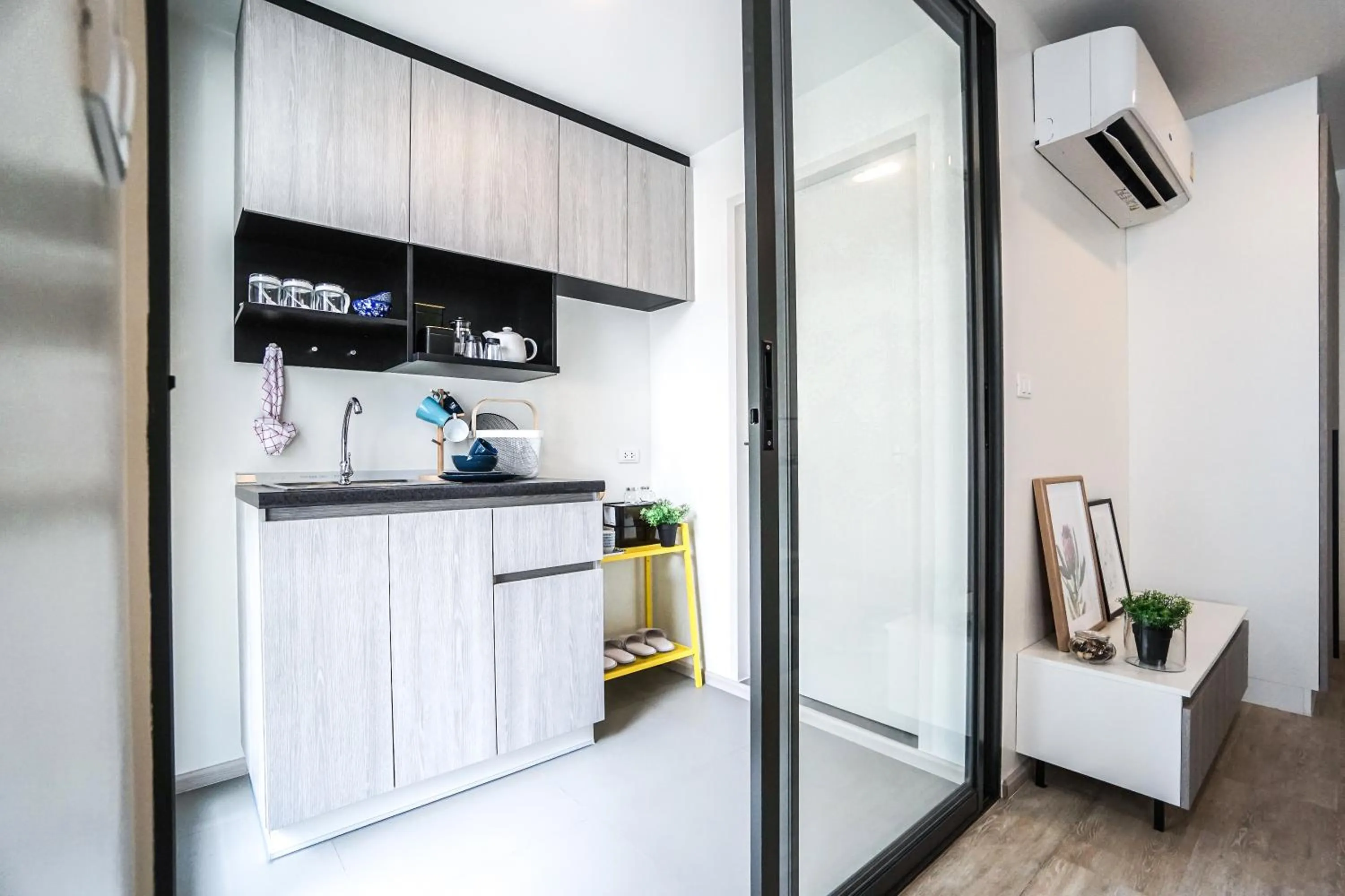 Kitchen or kitchenette in I'm Chinatown Residence