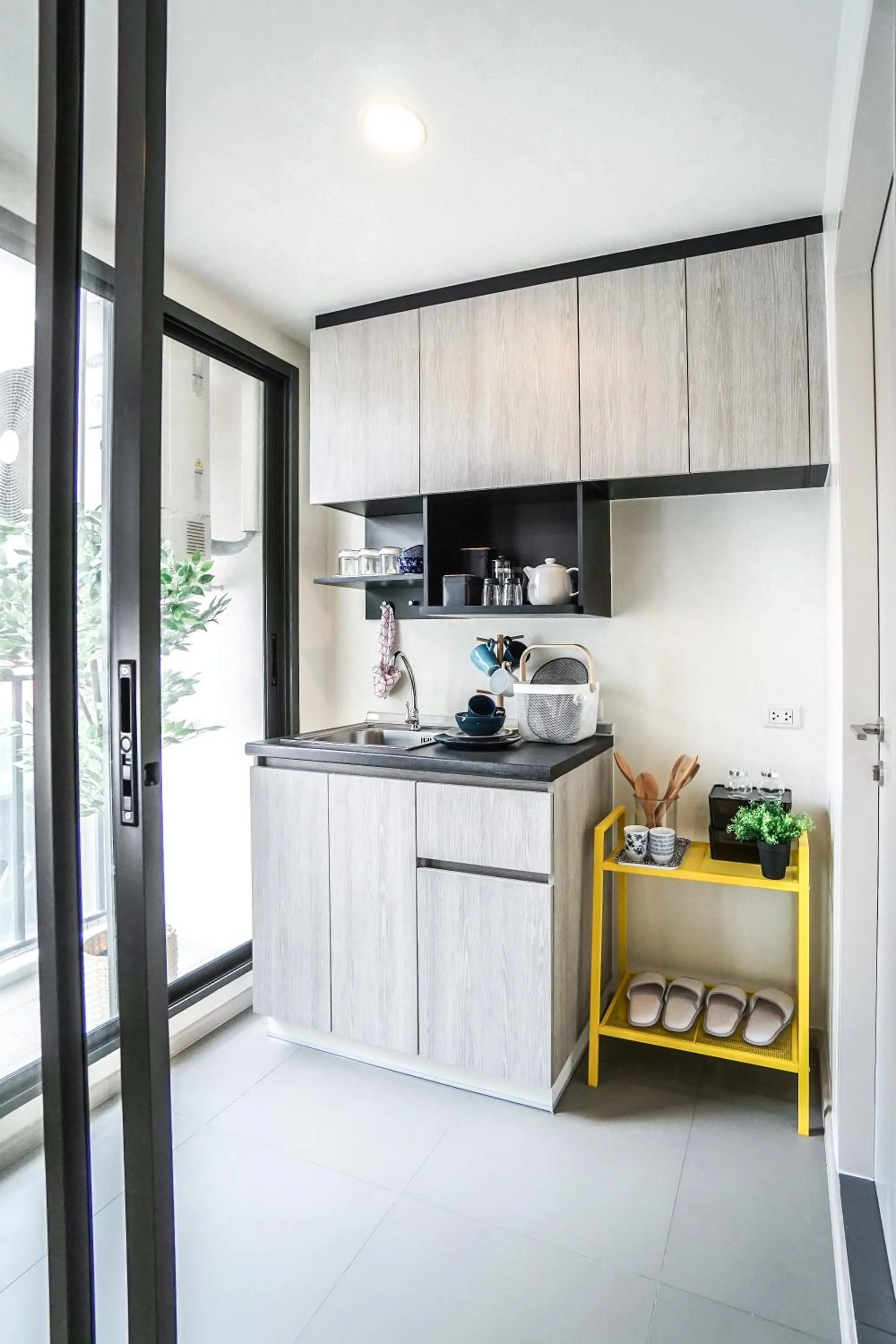 Kitchen or kitchenette in I'm Chinatown Residence