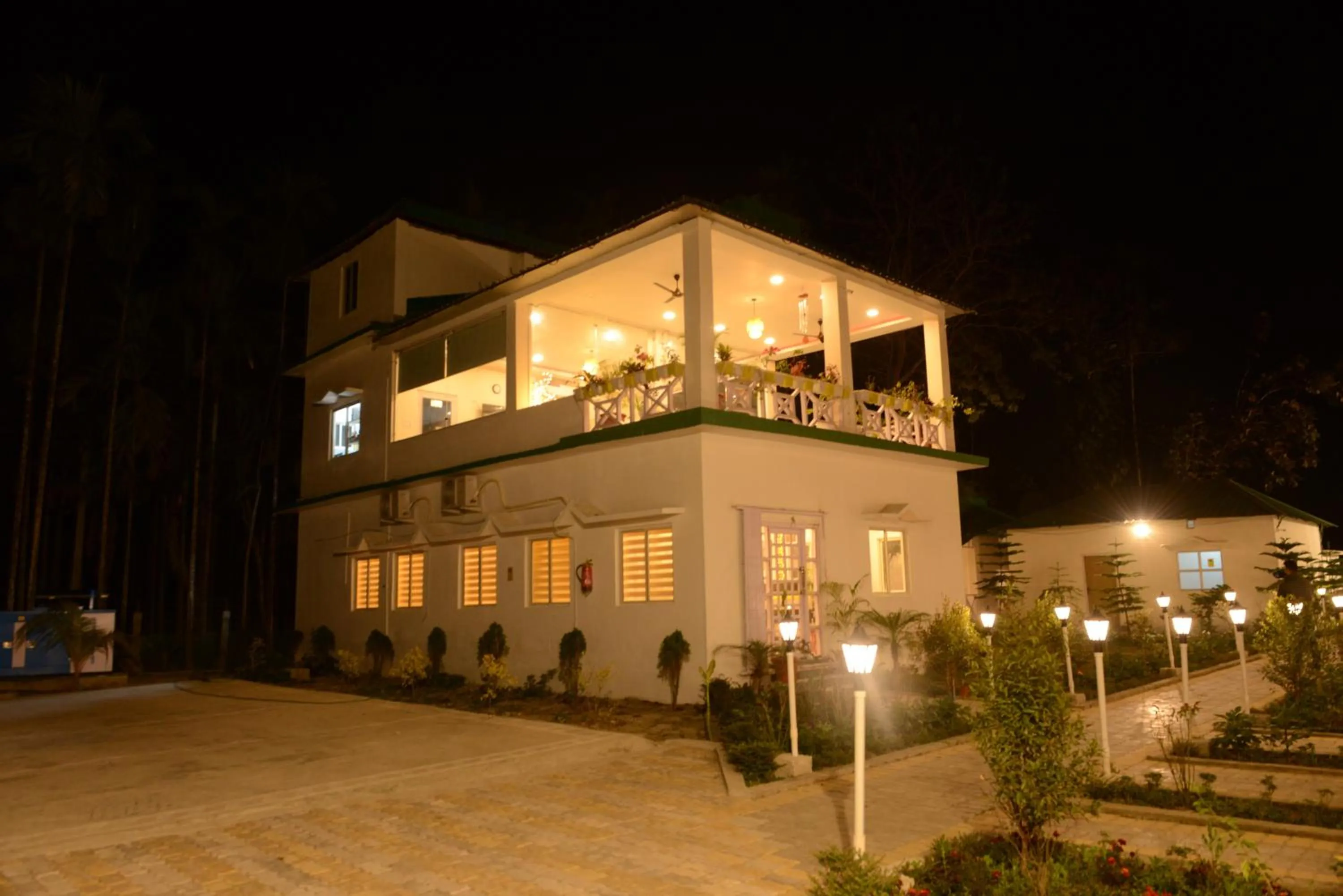 Jaldapara Forest Tourist Lodge JFTL