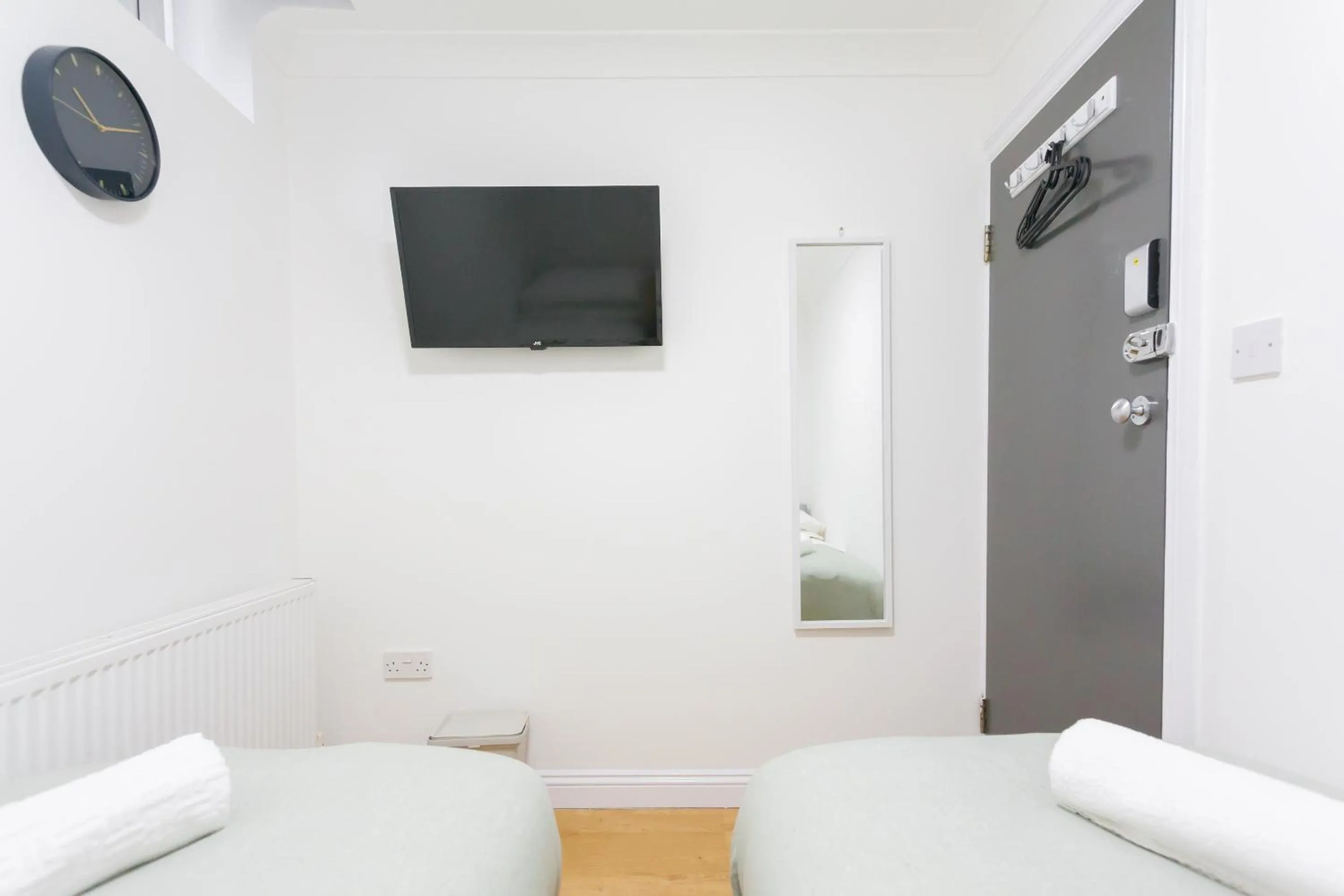 Bedroom, Bed in Studio9 Rooms - Next to Emirates Stadium - Budget Rooms with Shared Bathroom