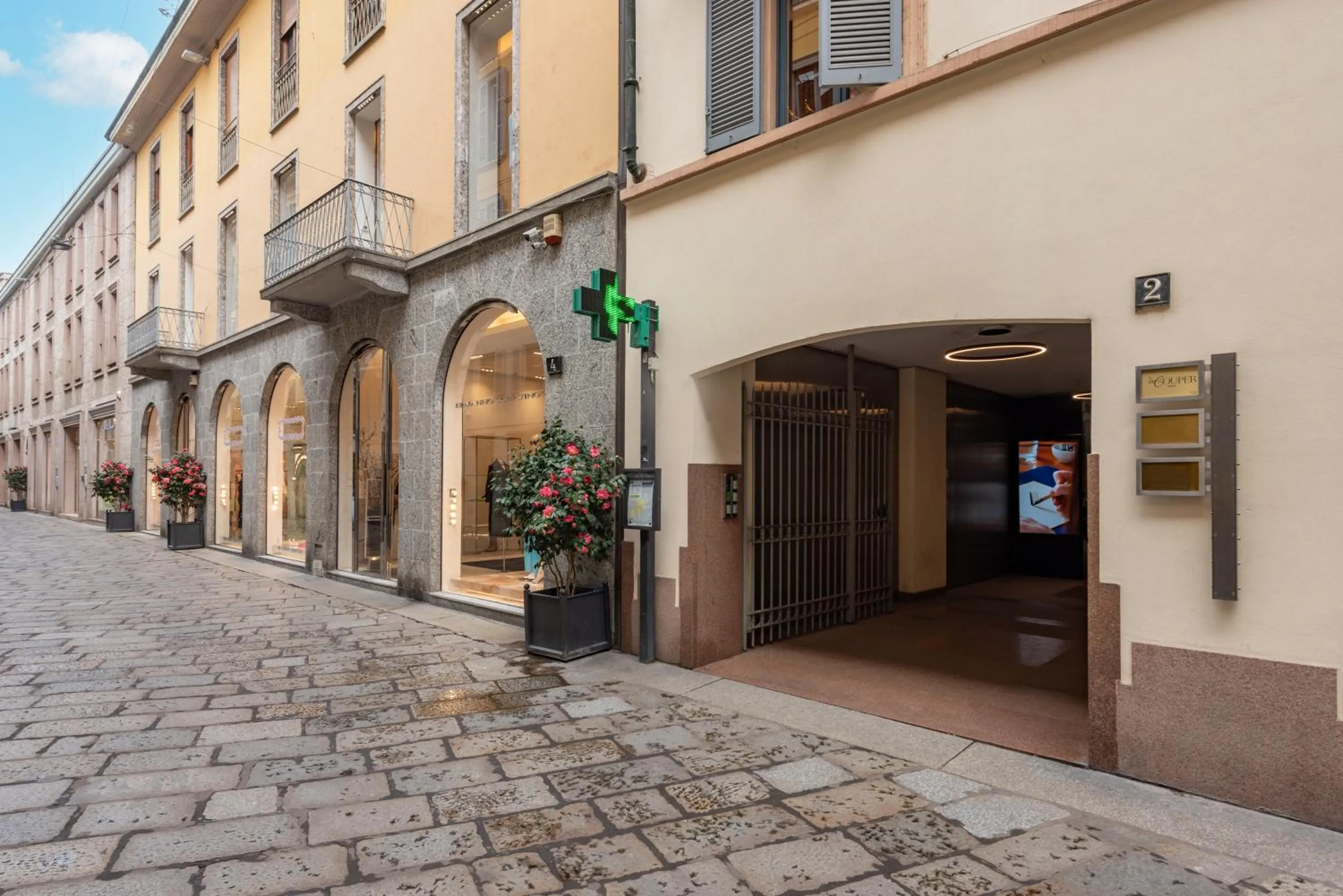 Facade/entrance in DH Rooms Spiga