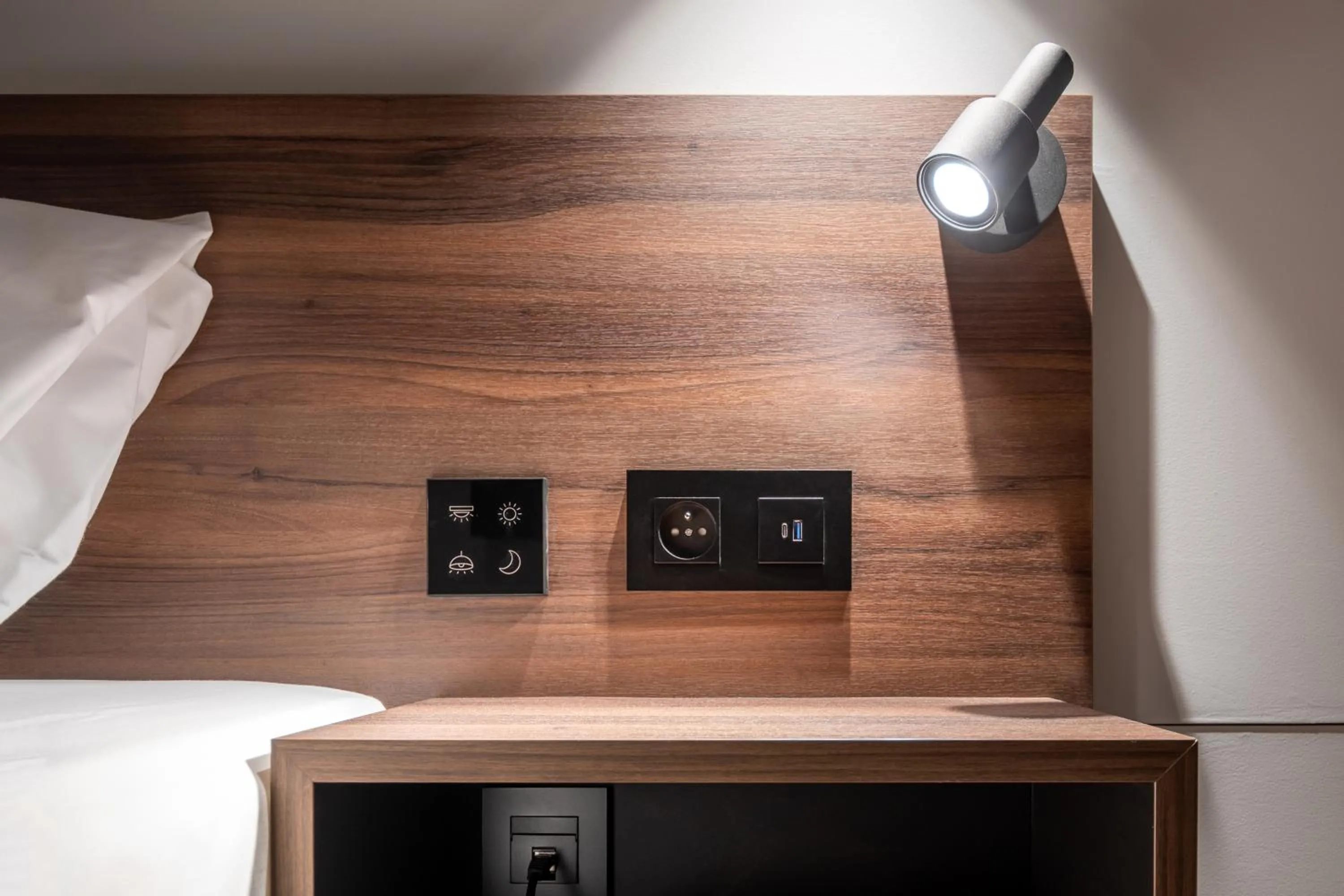 Bed in ONE TWO FOUR - Hotel & Spa