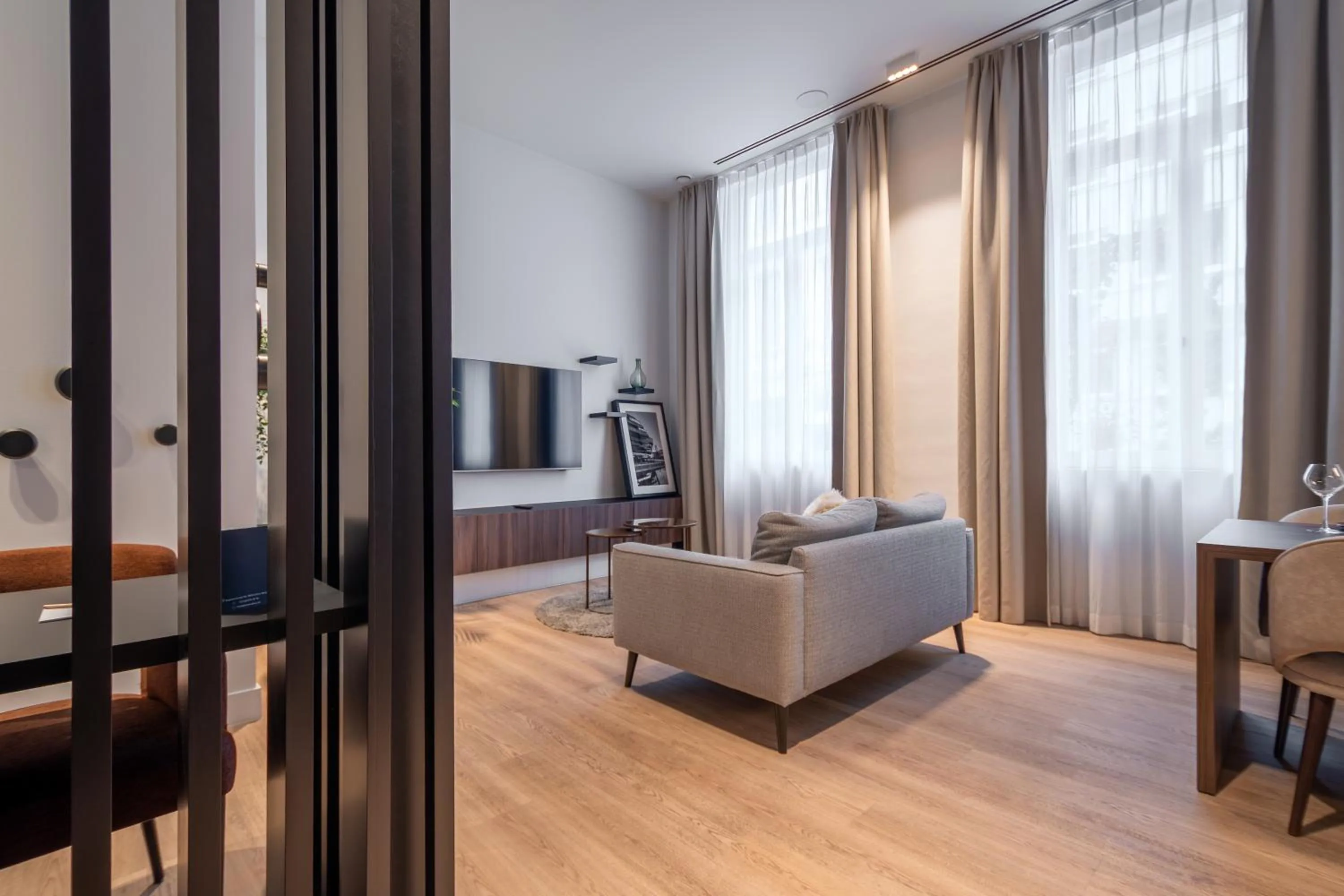 TV and multimedia in ONE TWO FOUR - Hotel & Spa