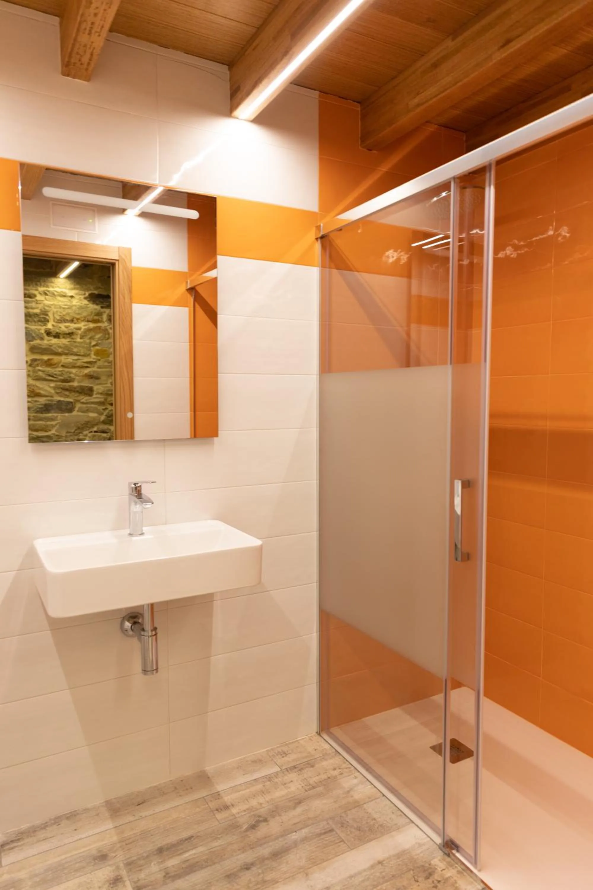 Shower in Hotel Casa da Luz