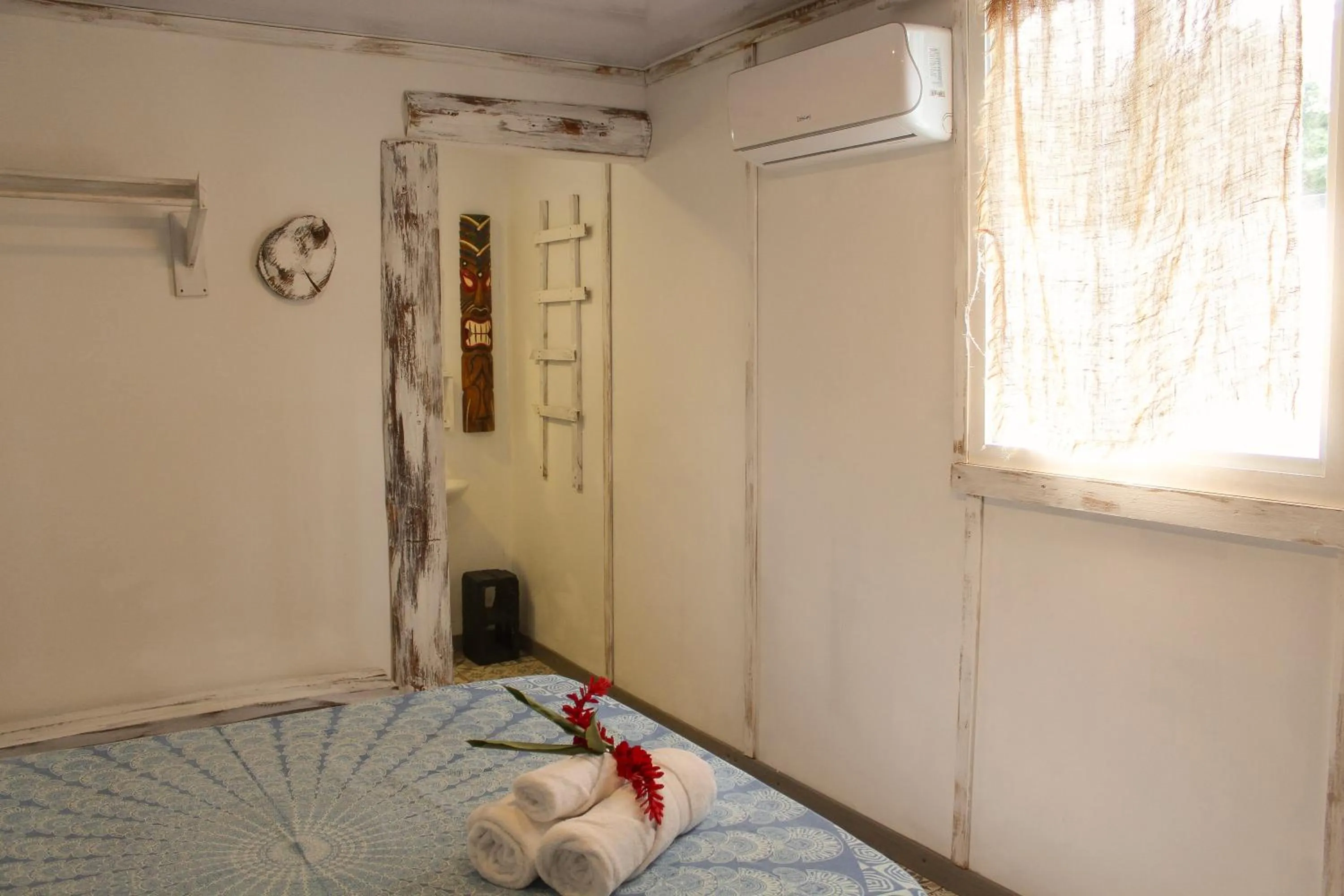 Photo of the whole room, Bed in Olivia del caribe suite