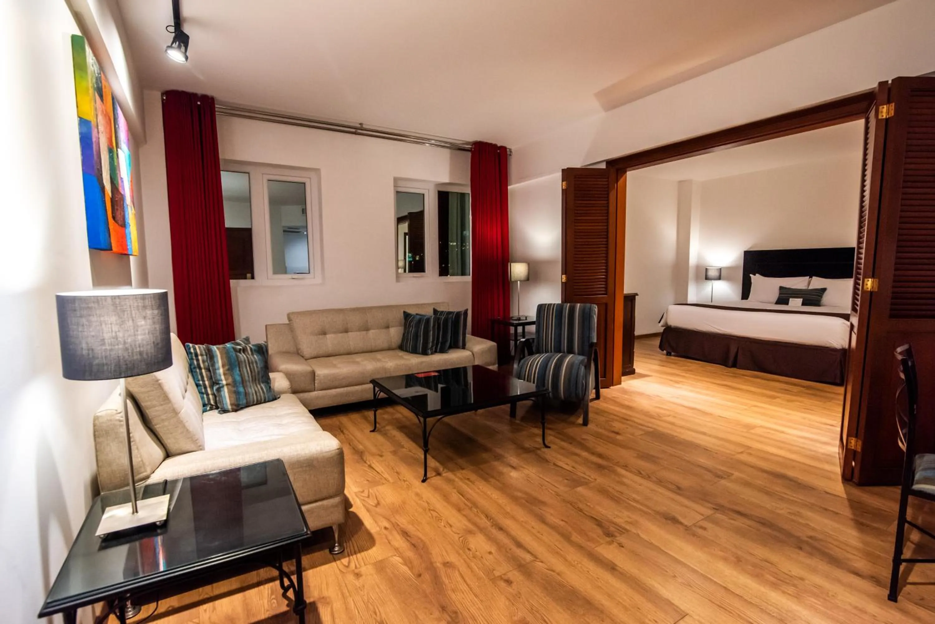 Living room in El Polo Hotel & Suites