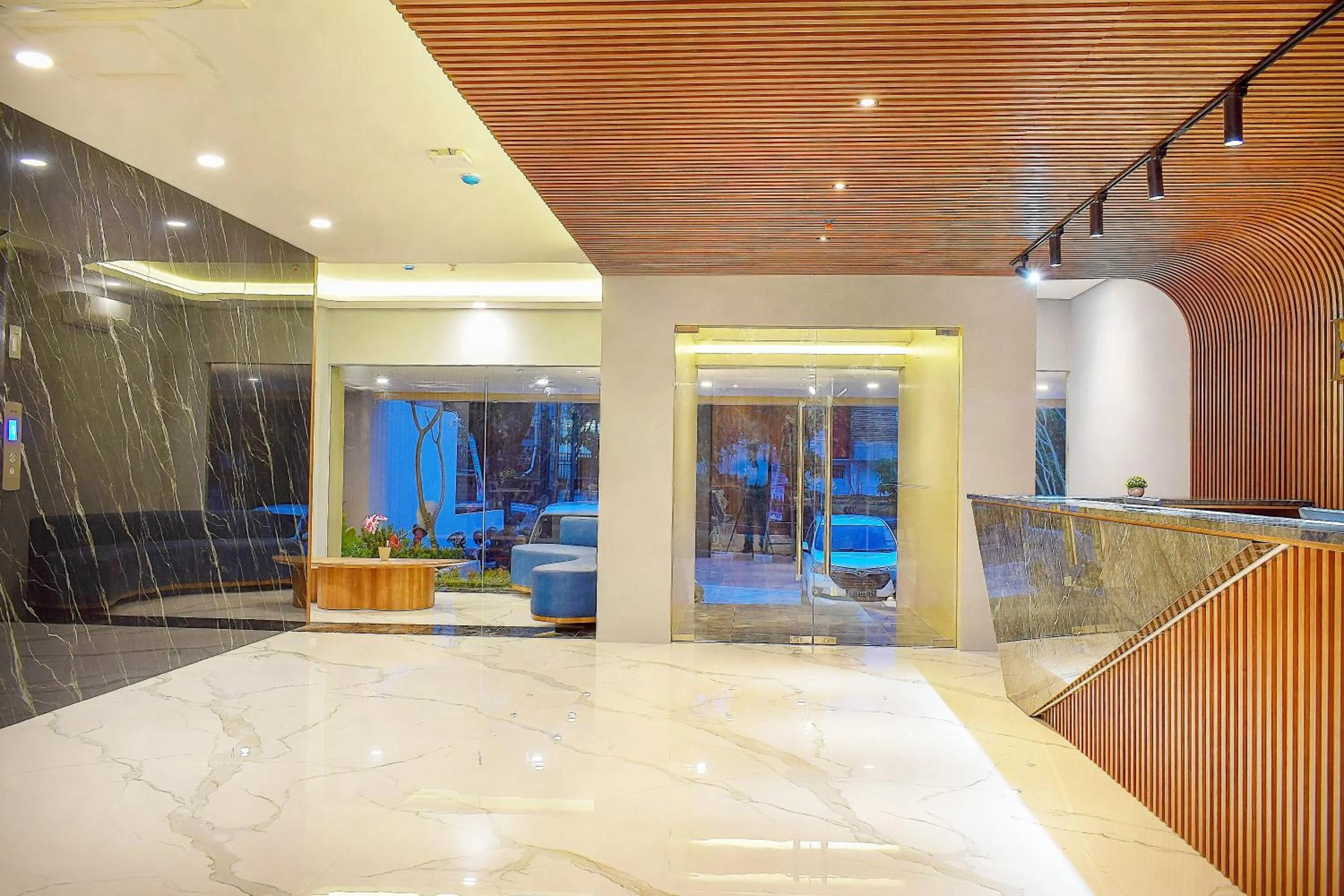 Lobby or reception in KIYANA HOTEL SEMARANG