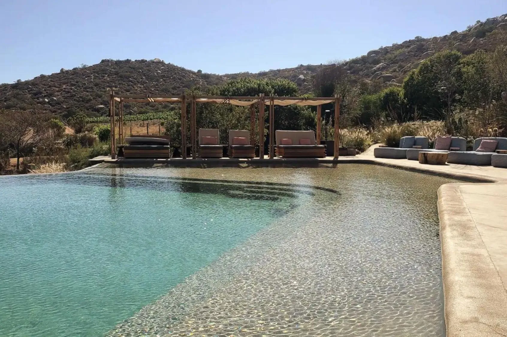 Swimming pool in Villa Garven