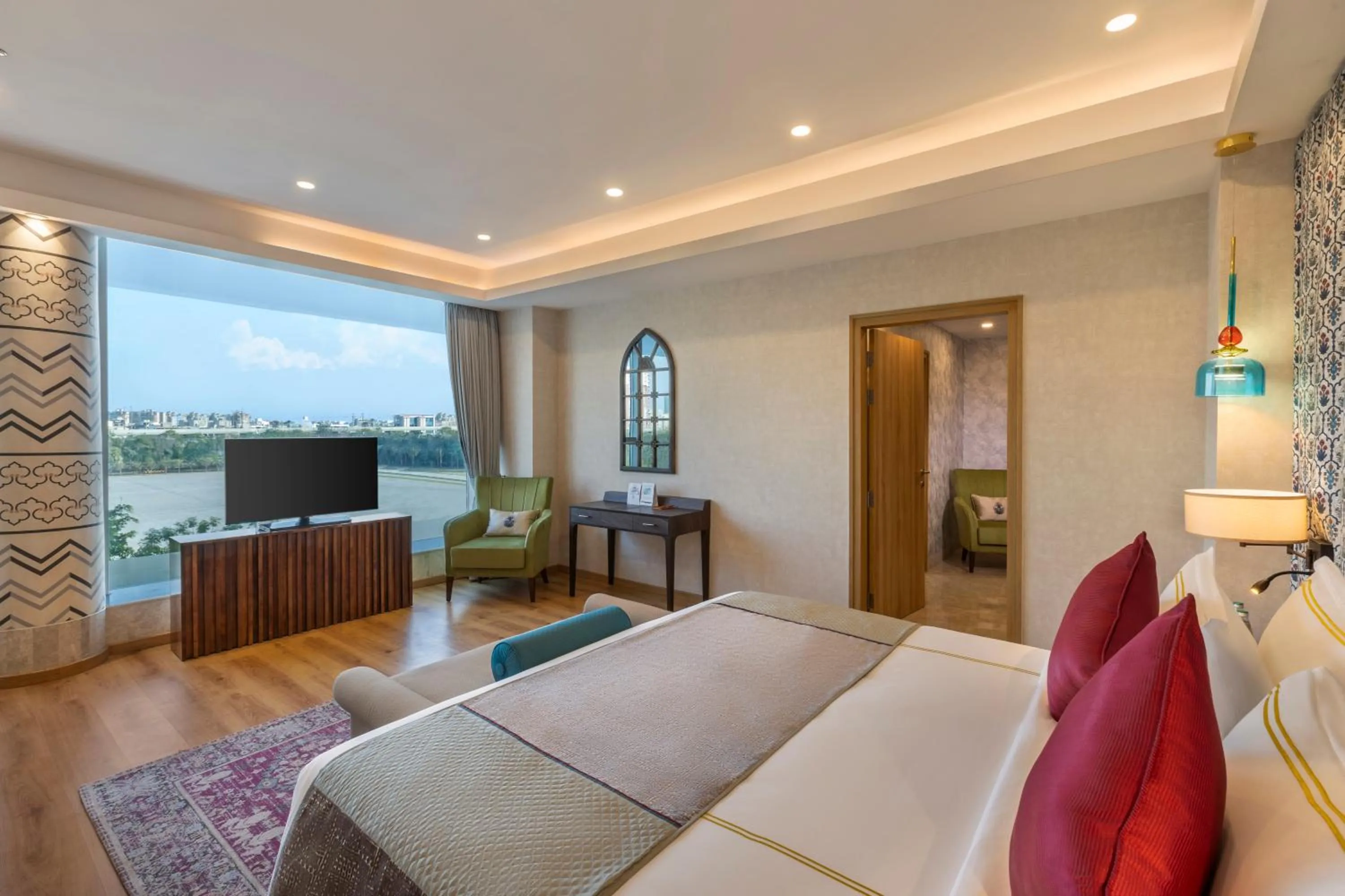 Bedroom in ExpoInn Suites and Convention