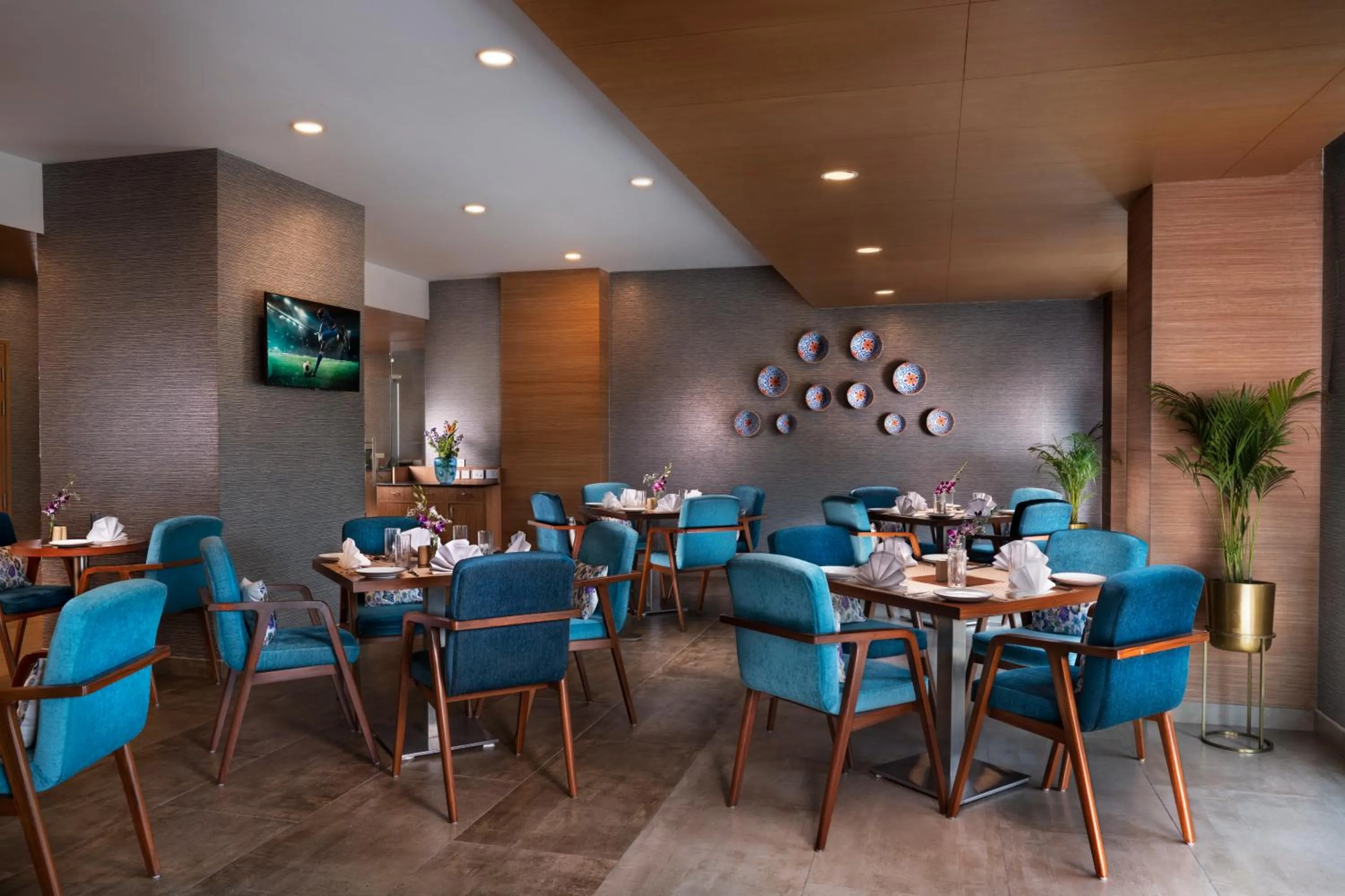 Restaurant/places to eat in ExpoInn Suites and Convention