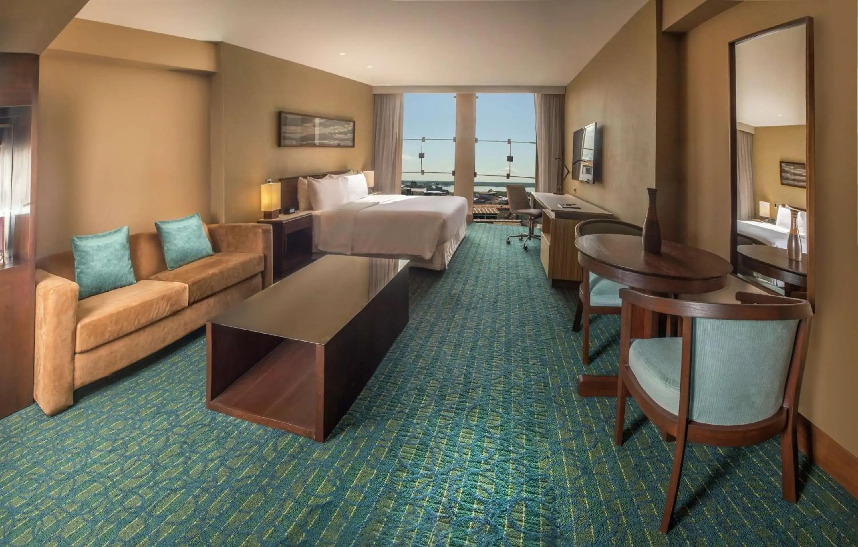 Deluxe King Room in Doubletree By Hilton Iquitos Deluxe King Room in Doubletree By Hilton Iquitos