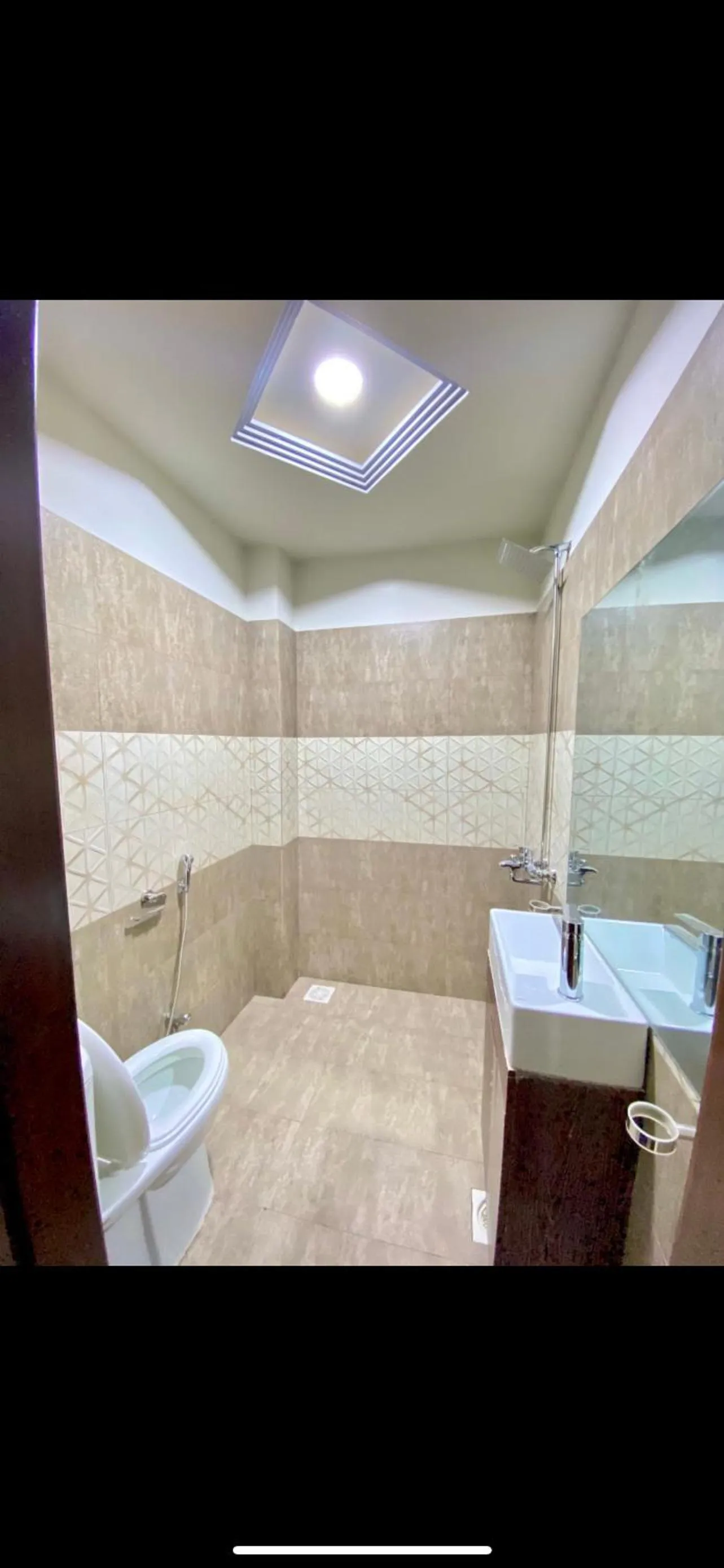 Grand Luxury Hotel Multan