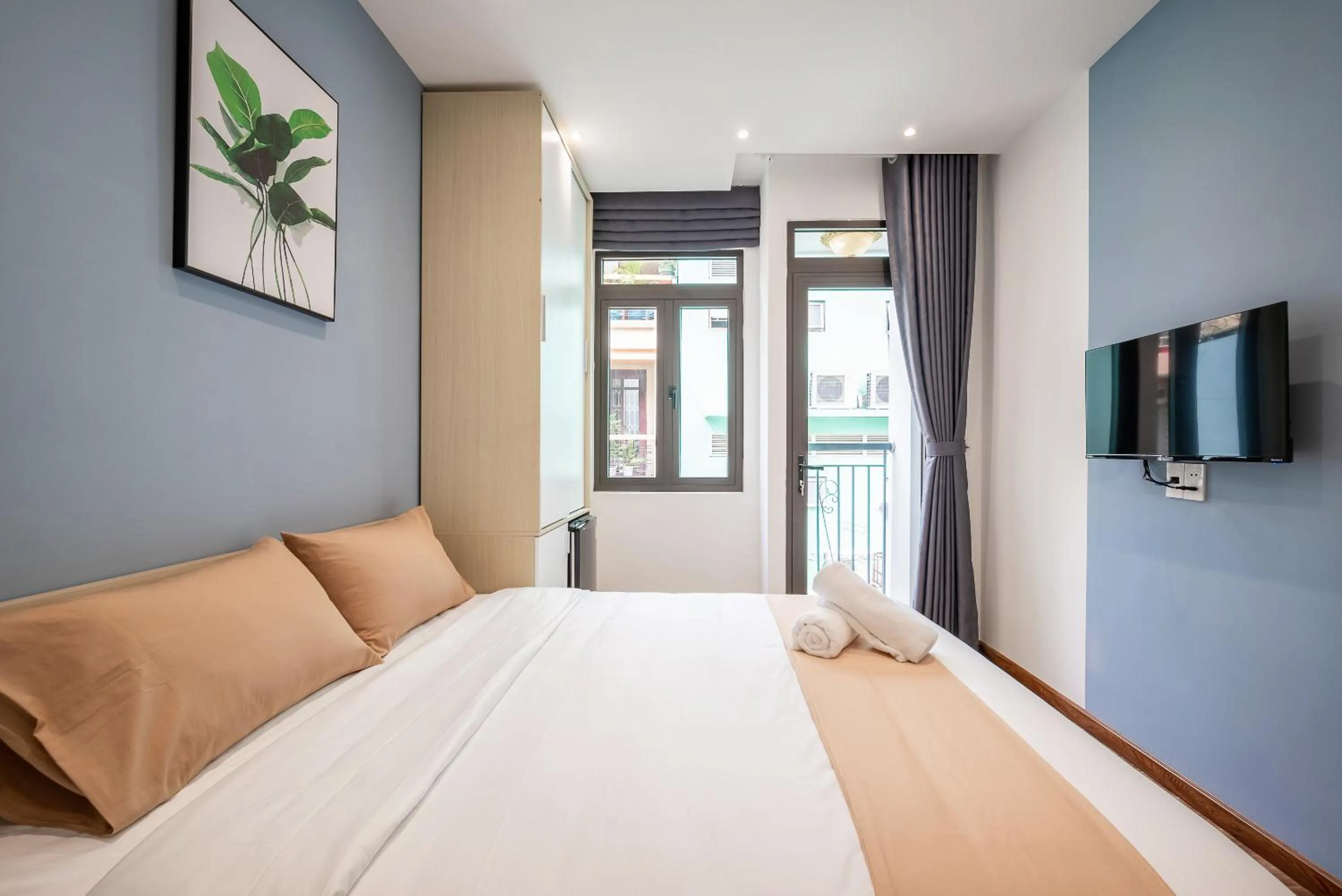 Bed in Cozrum Homes - Winter Corner