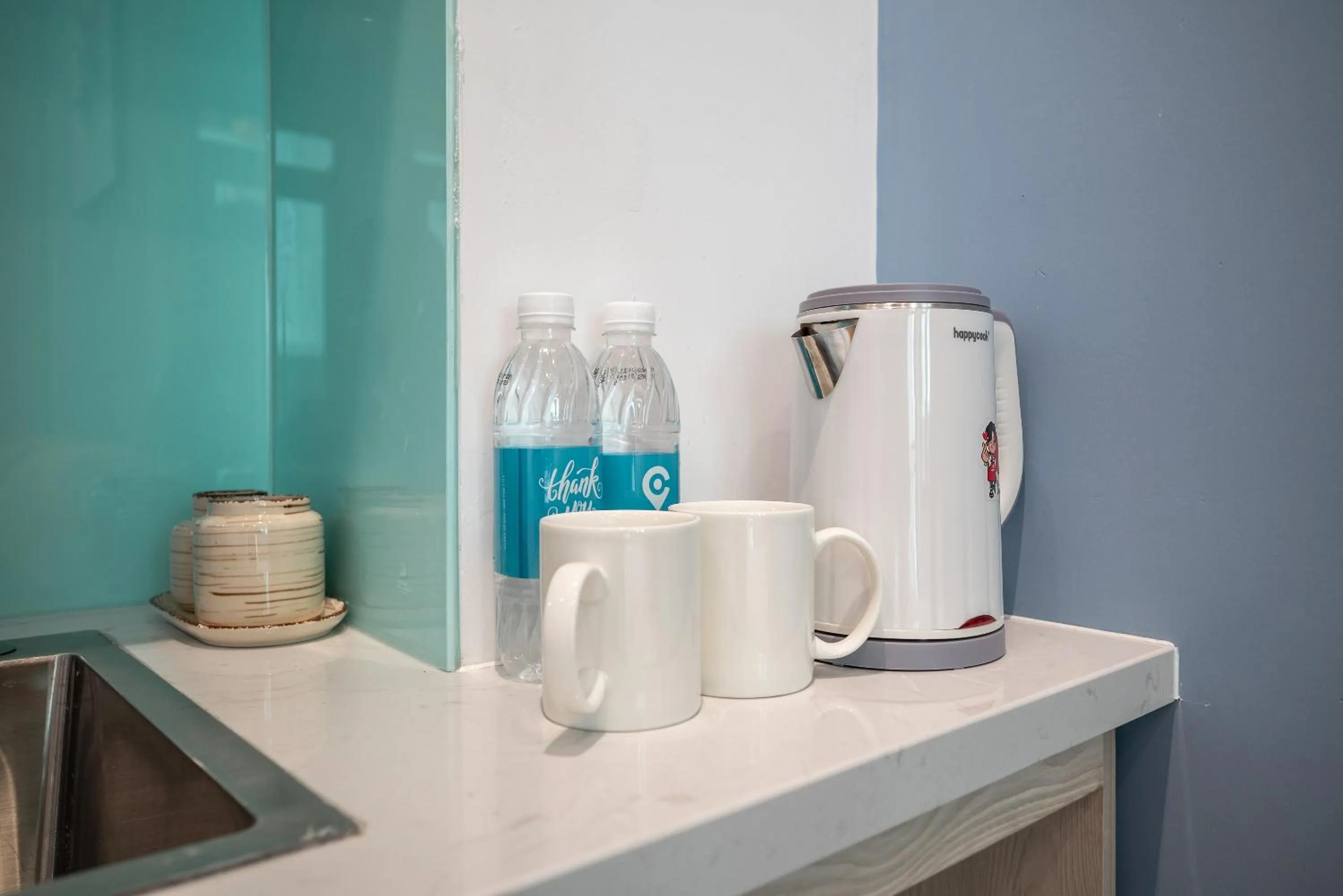 Coffee/tea facilities in Cozrum Homes - Winter Corner