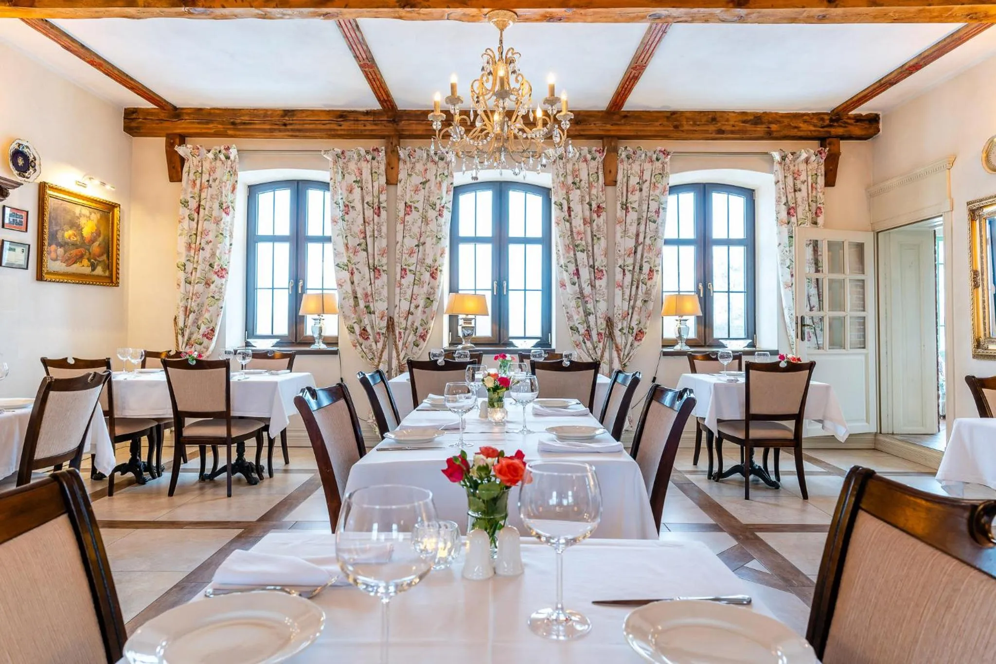 Restaurant/places to eat in Folwark Karczemka