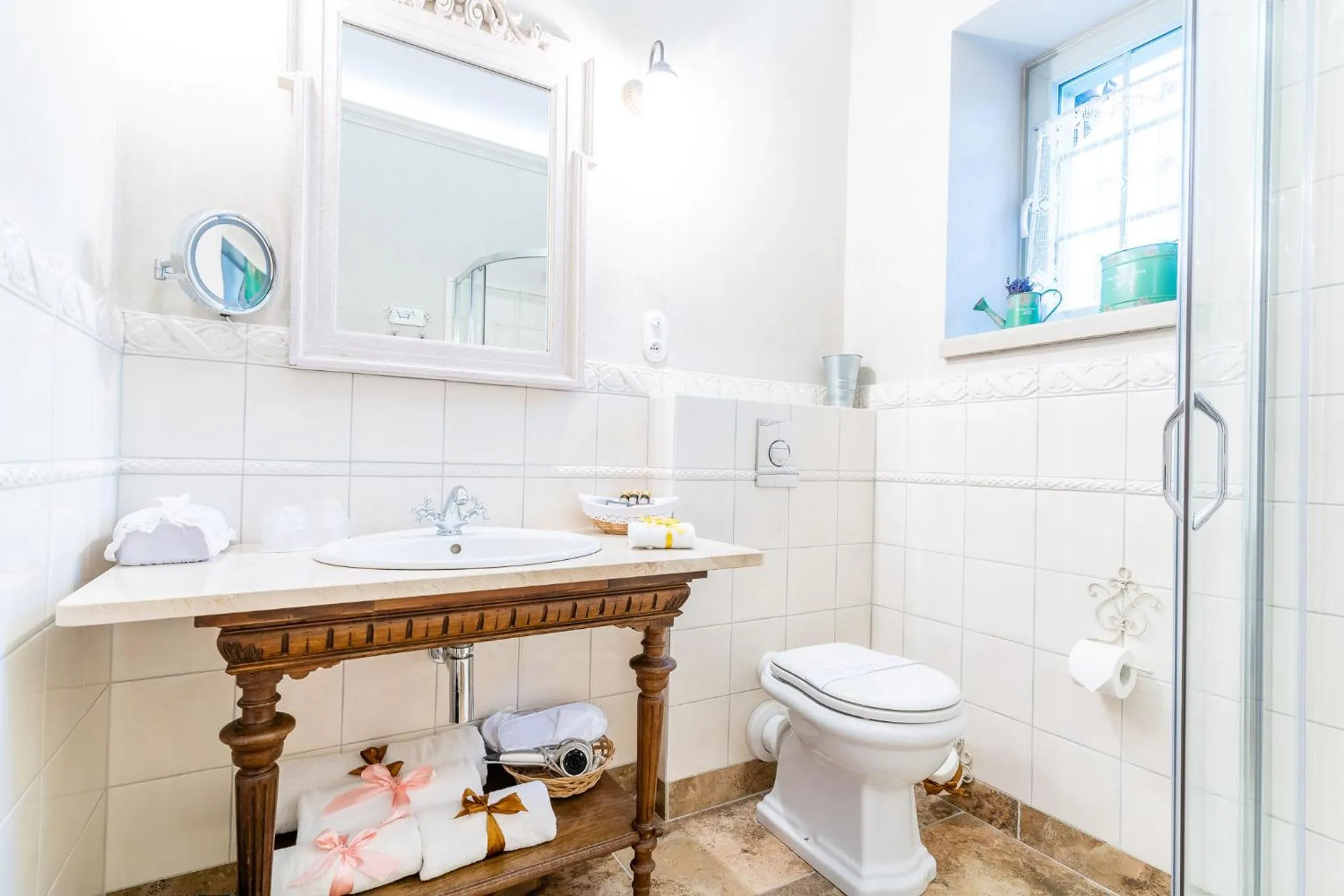 Shower in Folwark Karczemka