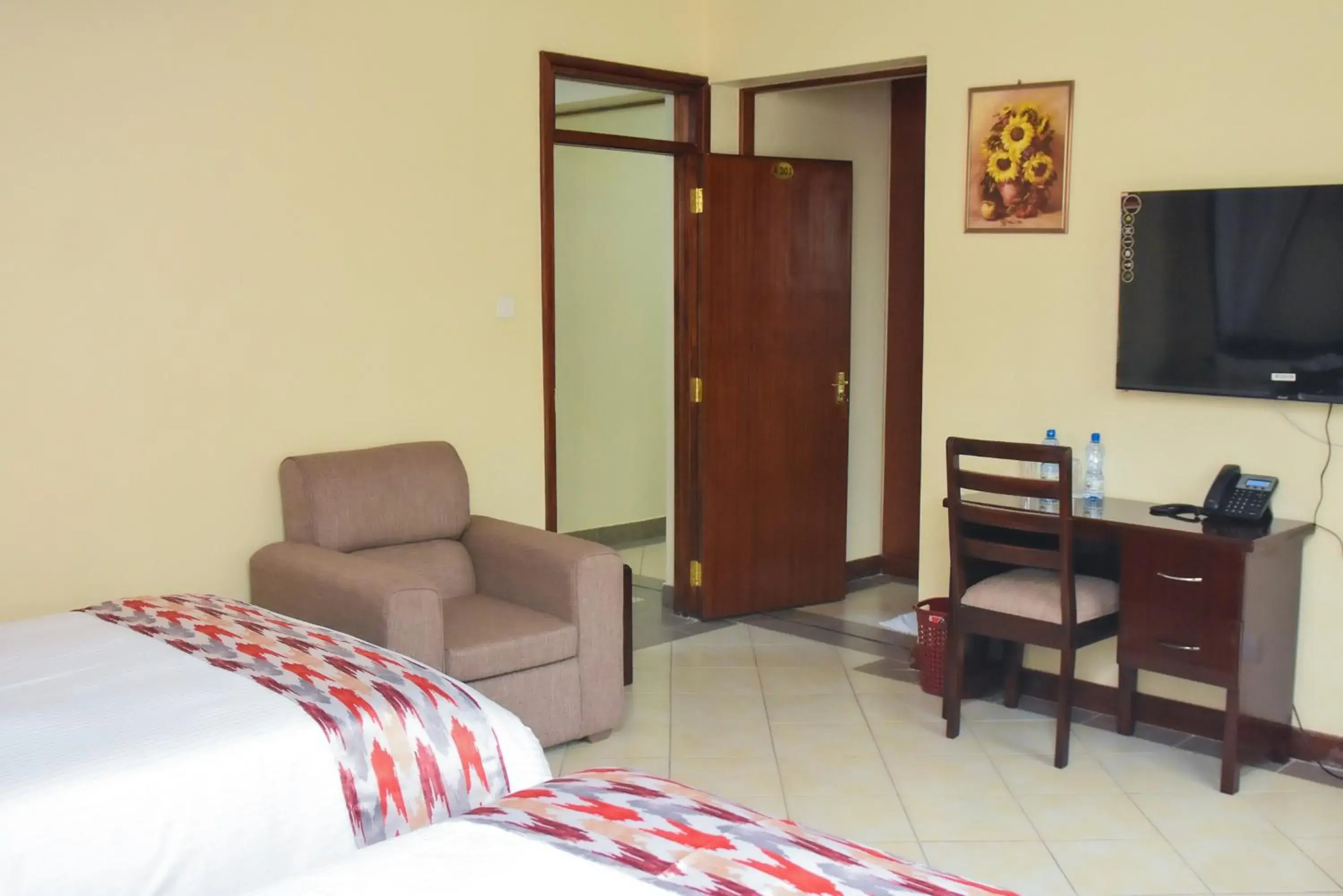Twin Room - single occupancy in The Radix Hotel Limited Twin Room - single occupancy in The Radix Hotel Limited