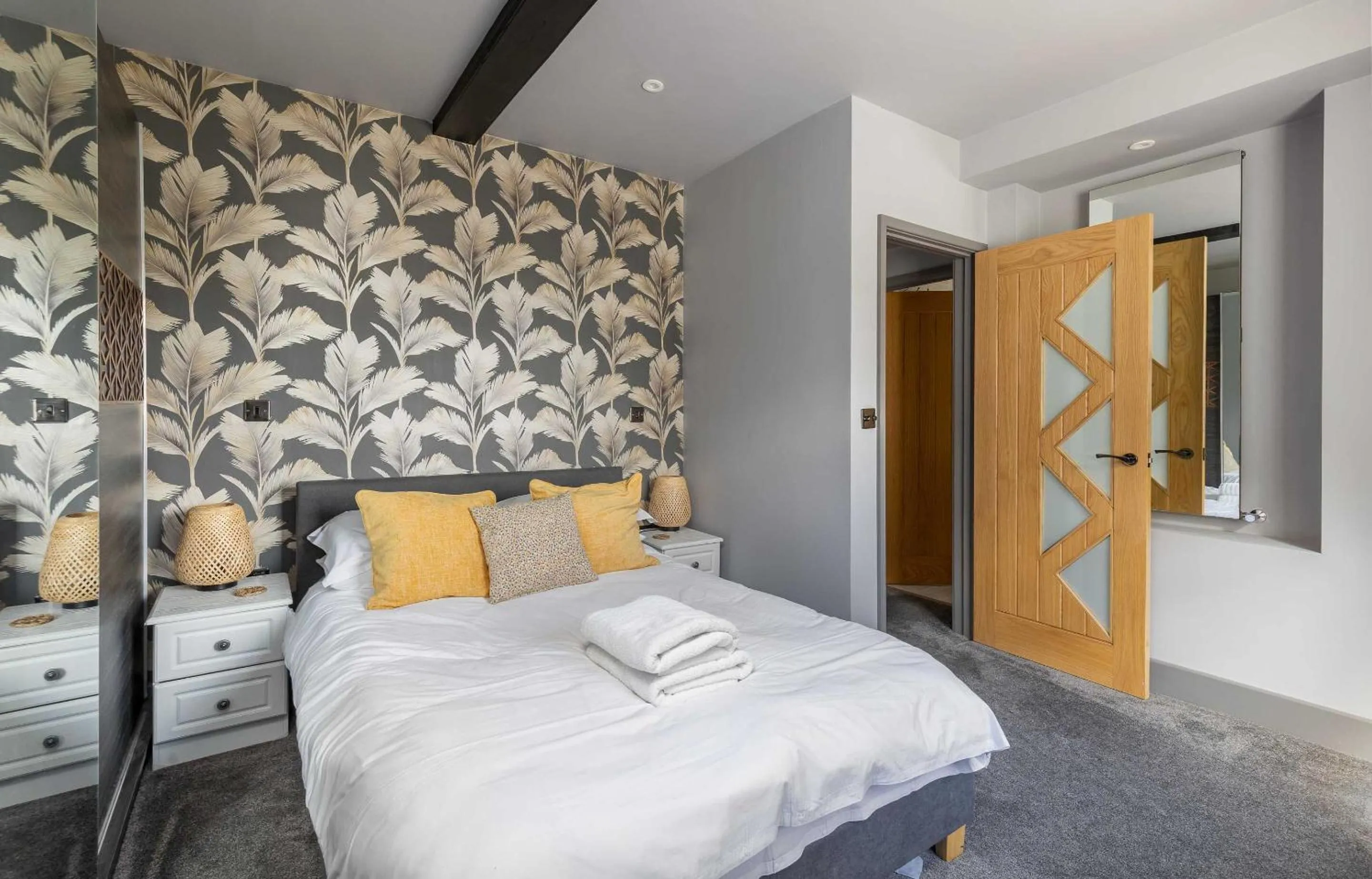 Bedroom, Bed in Jersey Cottage
