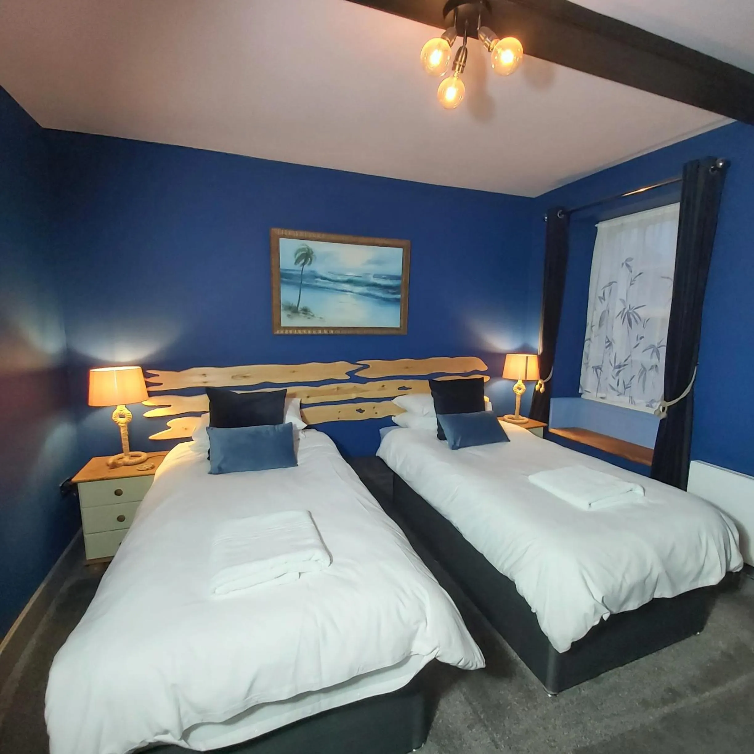 Bedroom, Bed in Jersey Cottage