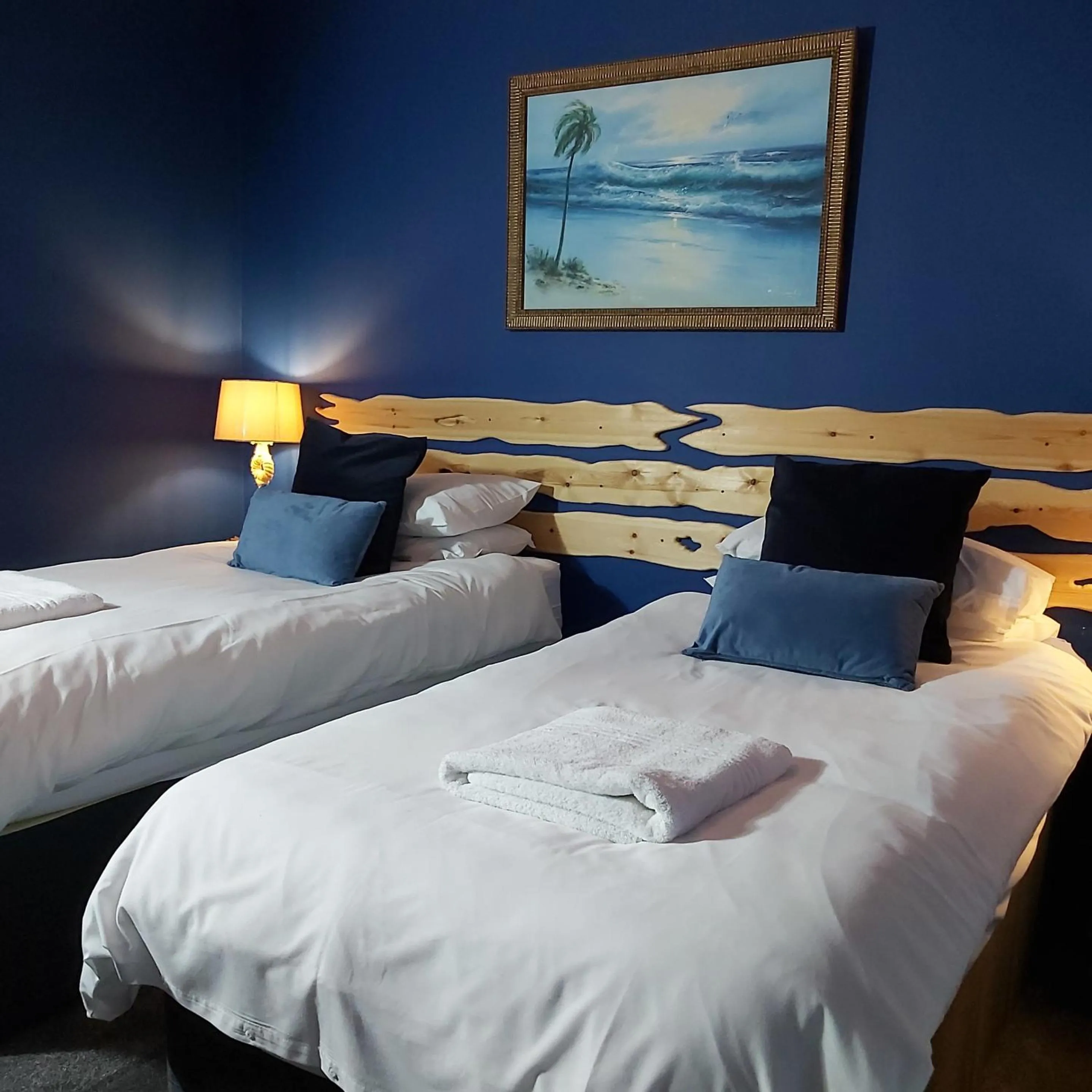 Bedroom, Bed in Jersey Cottage