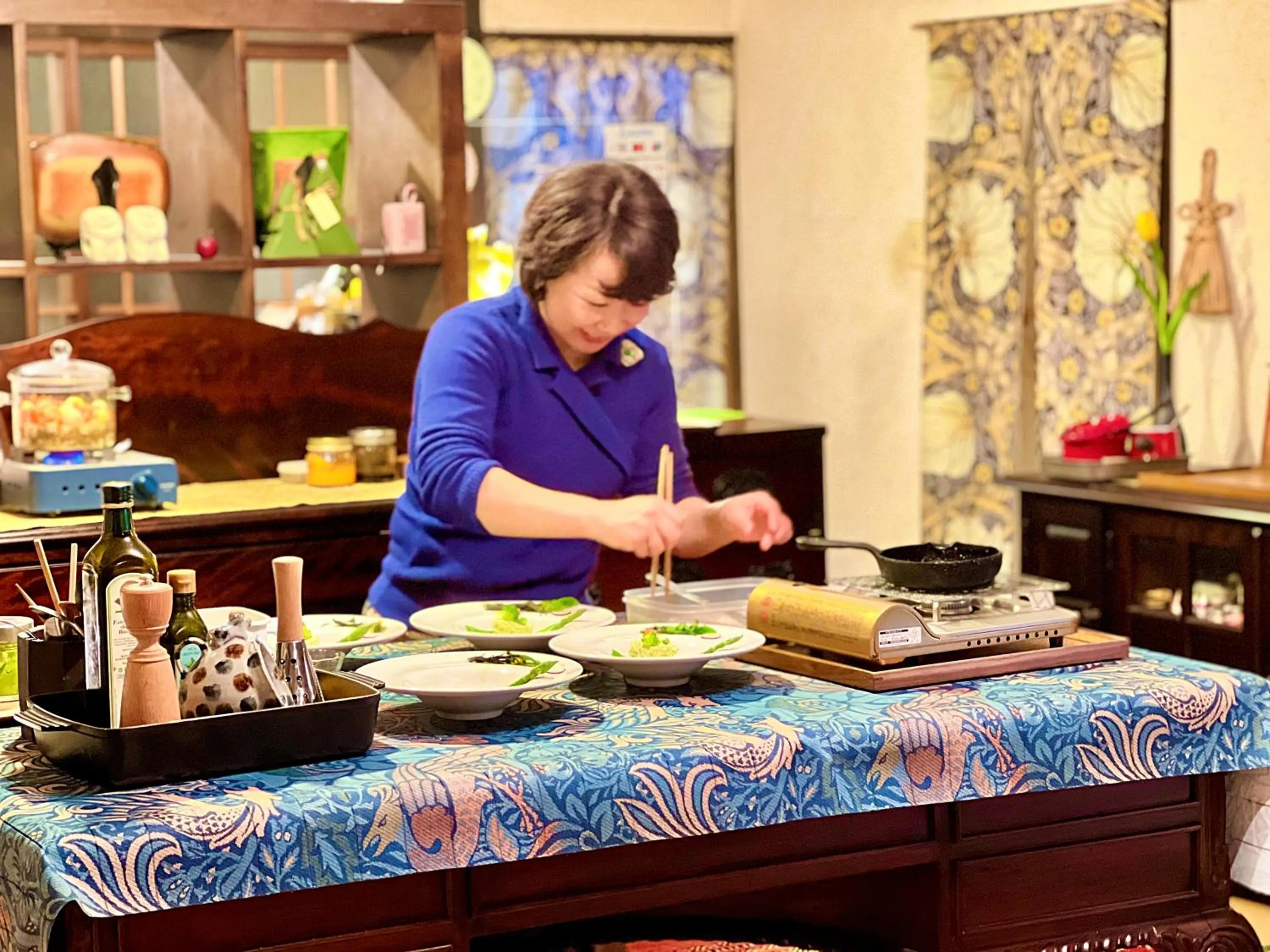 Staff in Azumino Salon1 Cozy Onsen Retreat