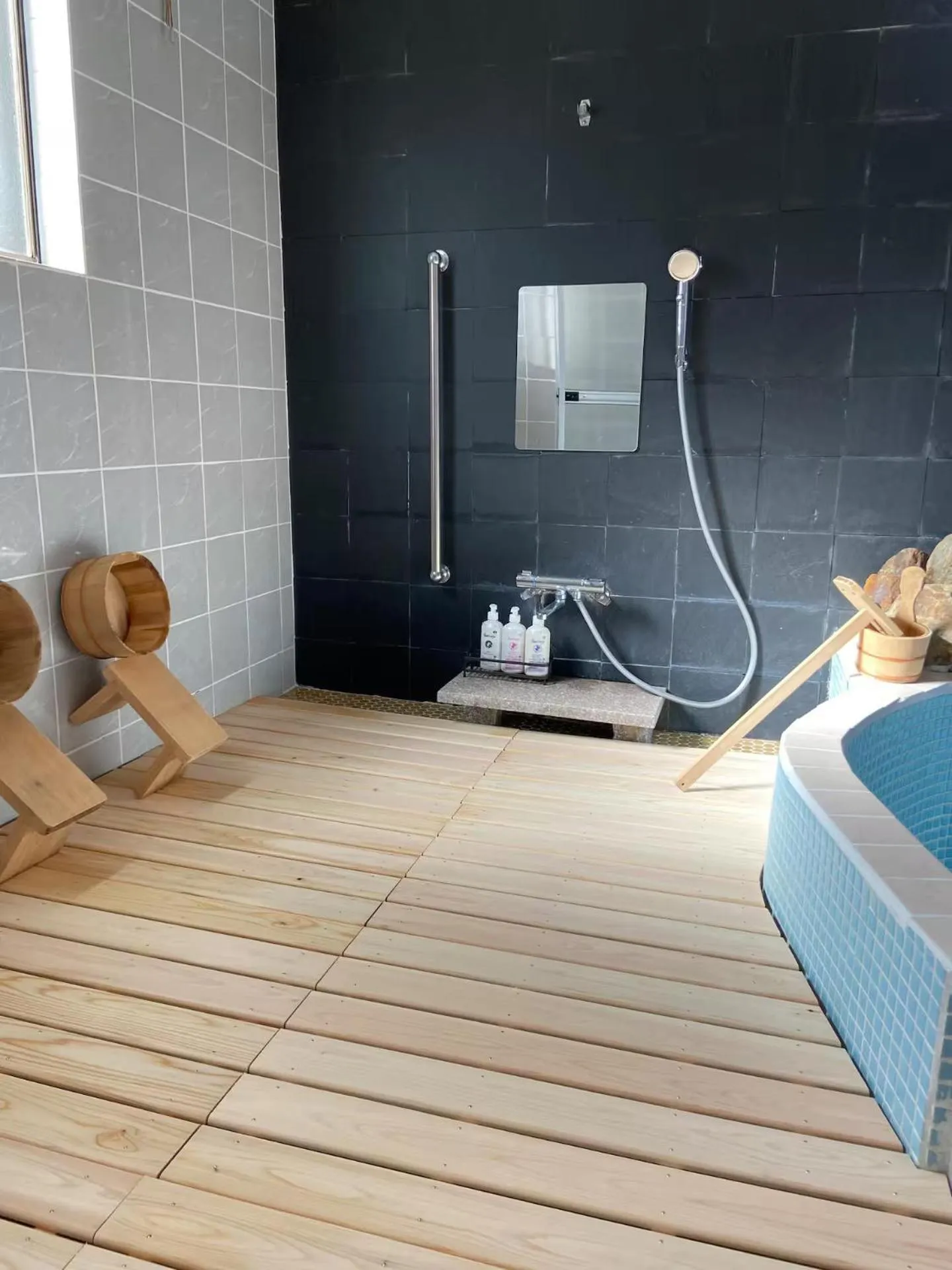 Bathroom in Azumino Salon1 Cozy Onsen Retreat