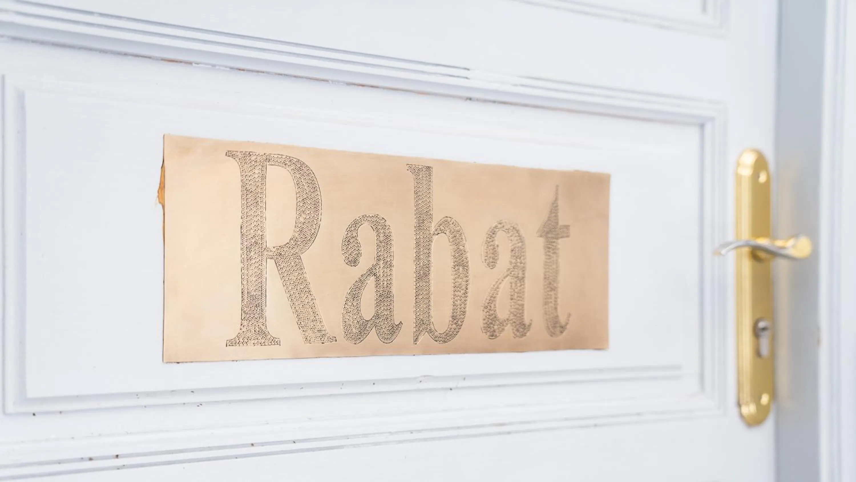 Logo/Certificate/Sign in Riad Allal