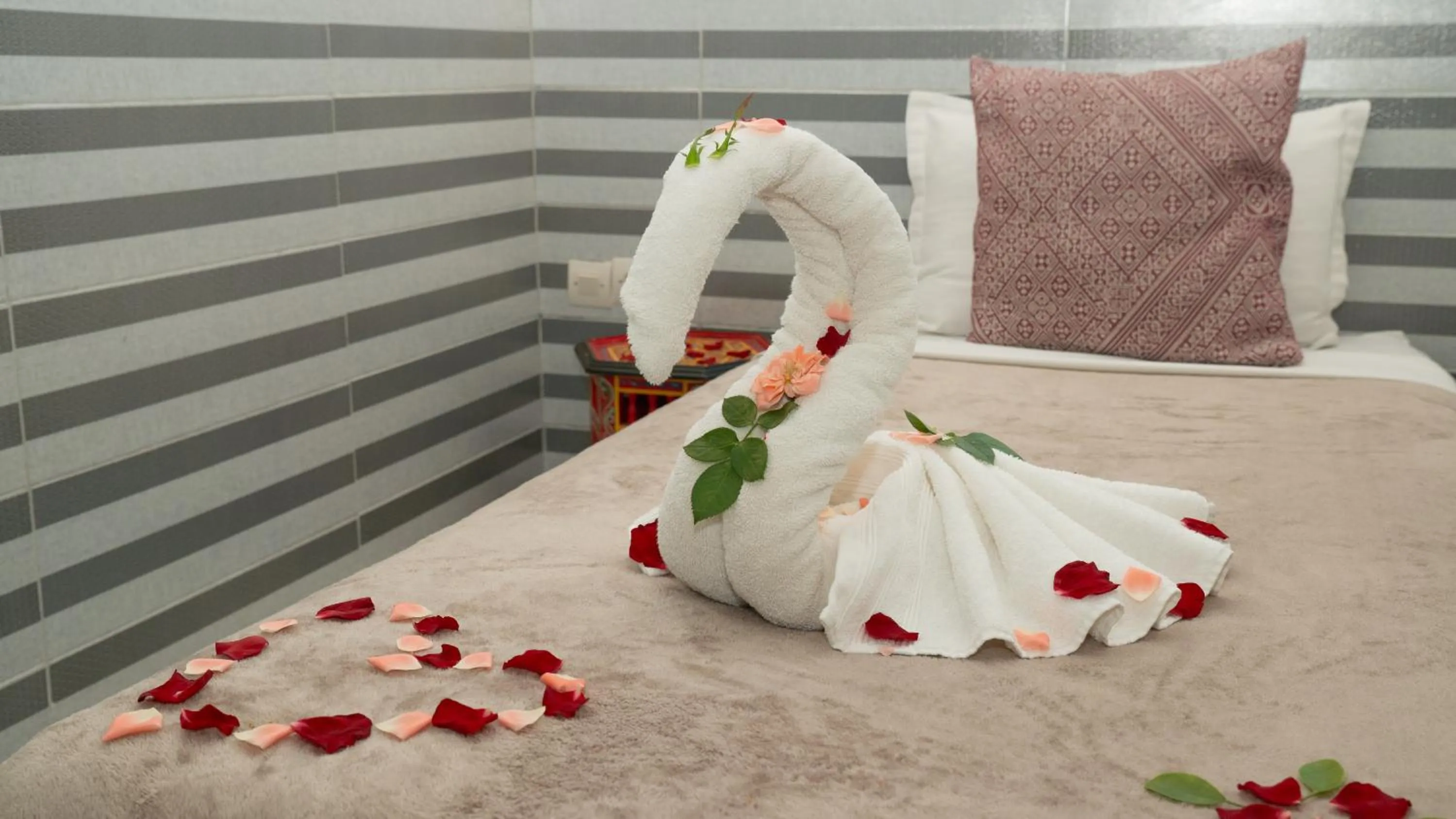 towels, Bed in Riad Allal