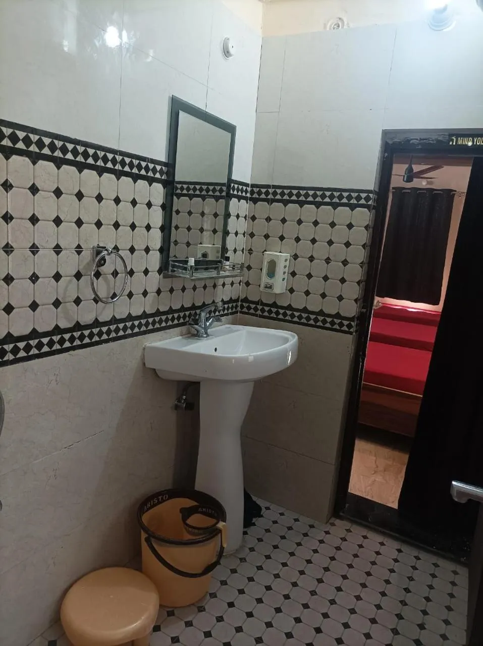 Bathroom in Foreigners Inn