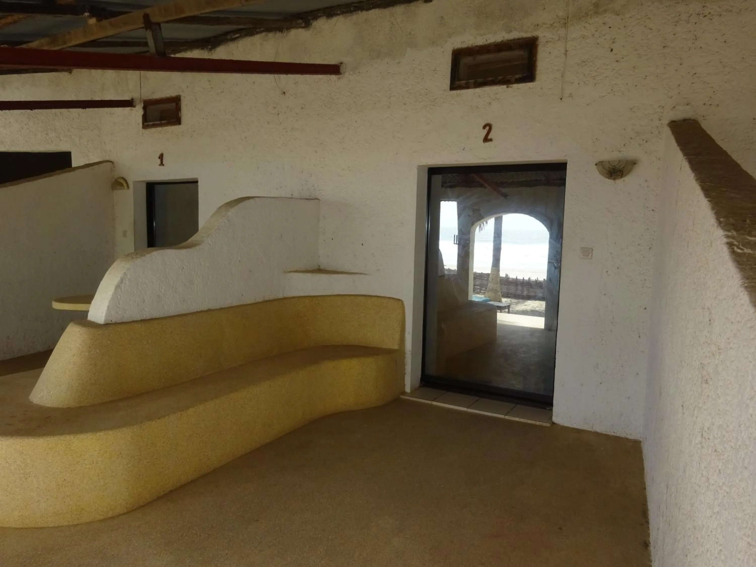 Bedroom in HOTEL DU BAR DE LA MER CAP SKIRRiNG