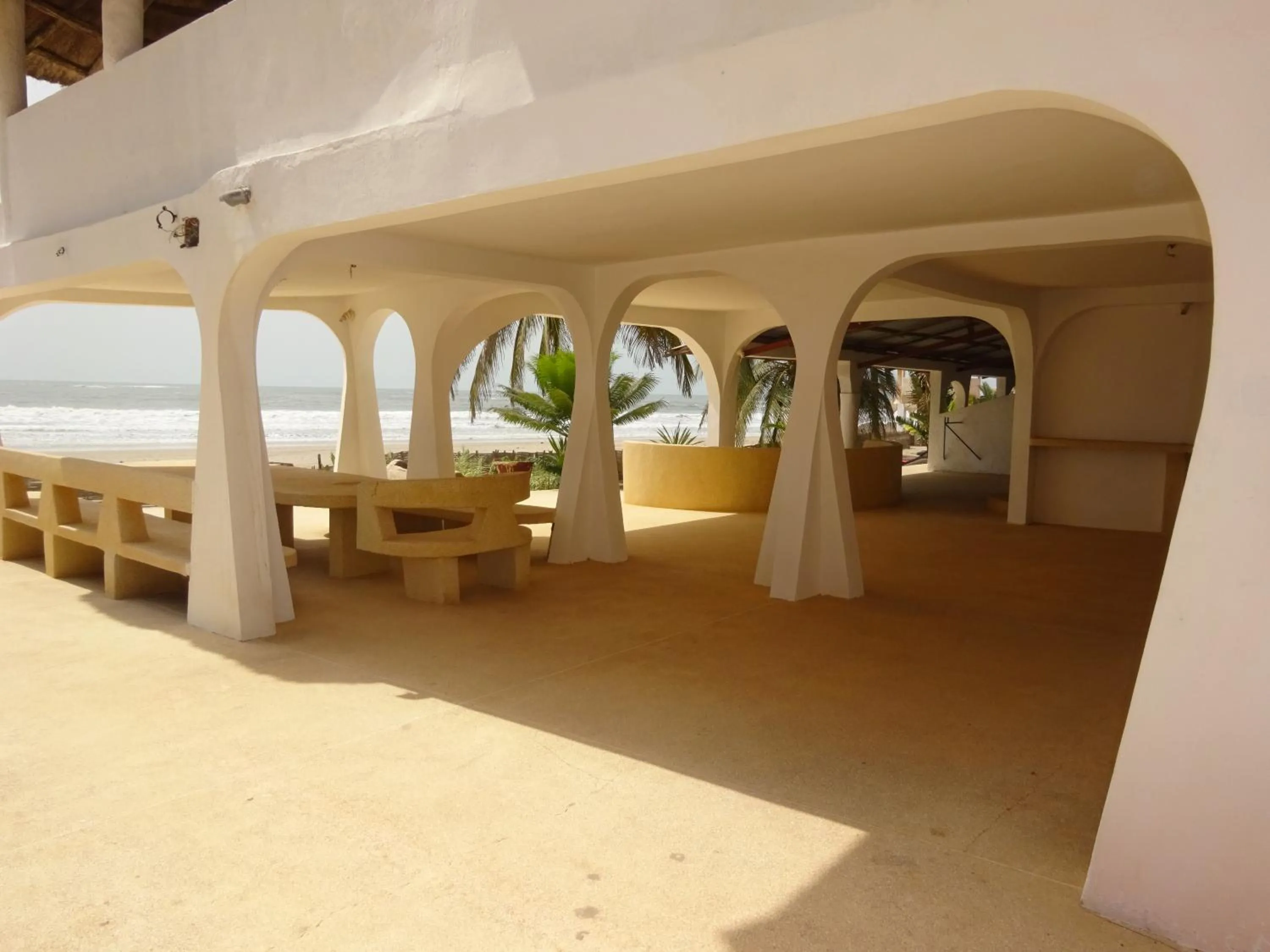 Balcony/Terrace in HOTEL DU BAR DE LA MER CAP SKIRRiNG