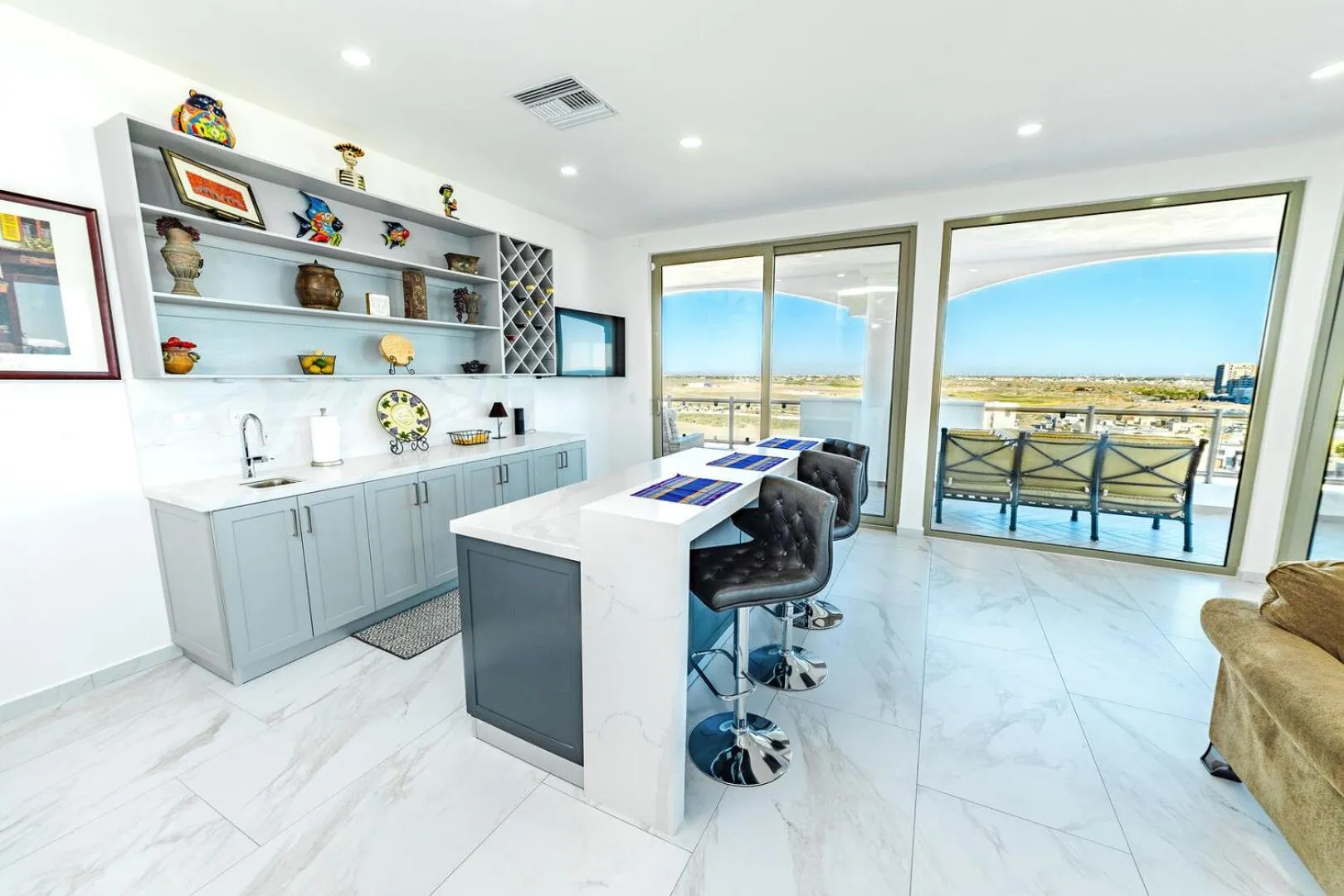 Casa Blanca Golf Villas