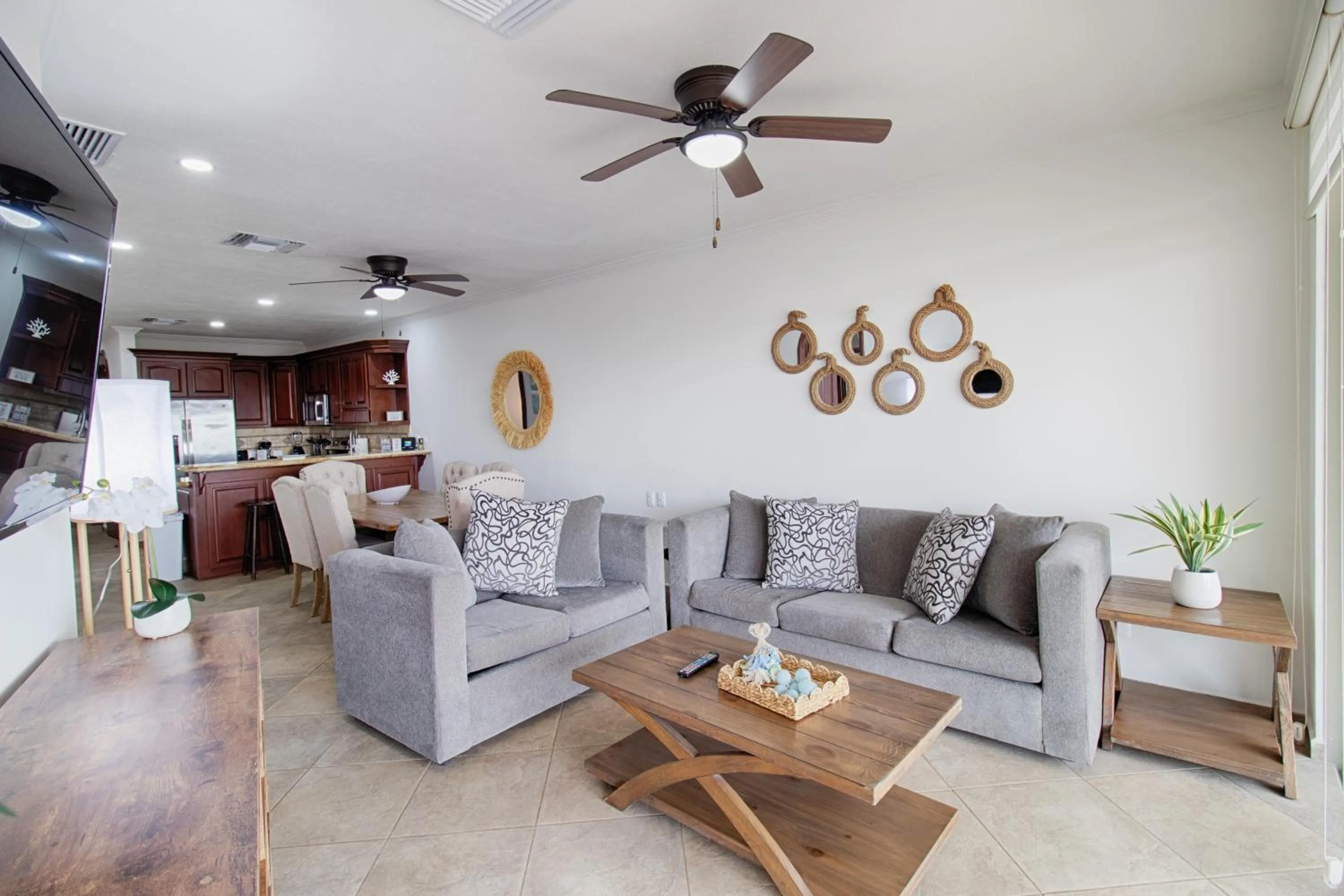 Casa Blanca Golf Villas