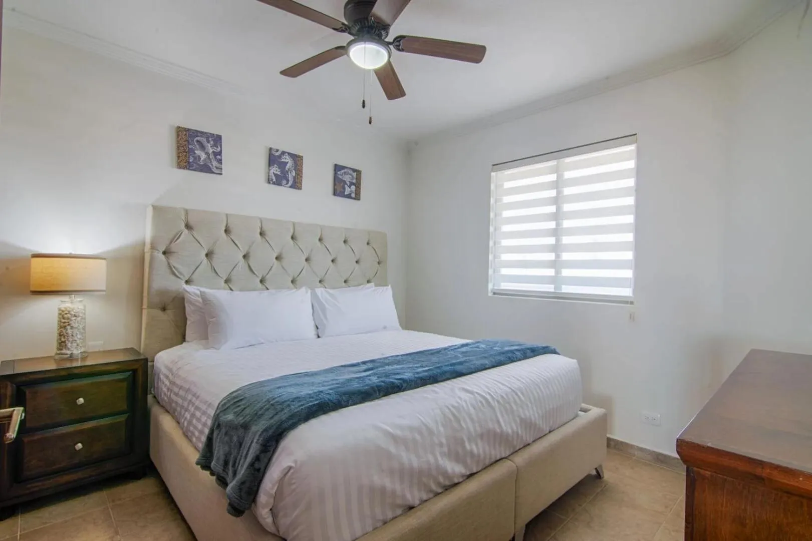 Bed in Casa Blanca Golf Villas