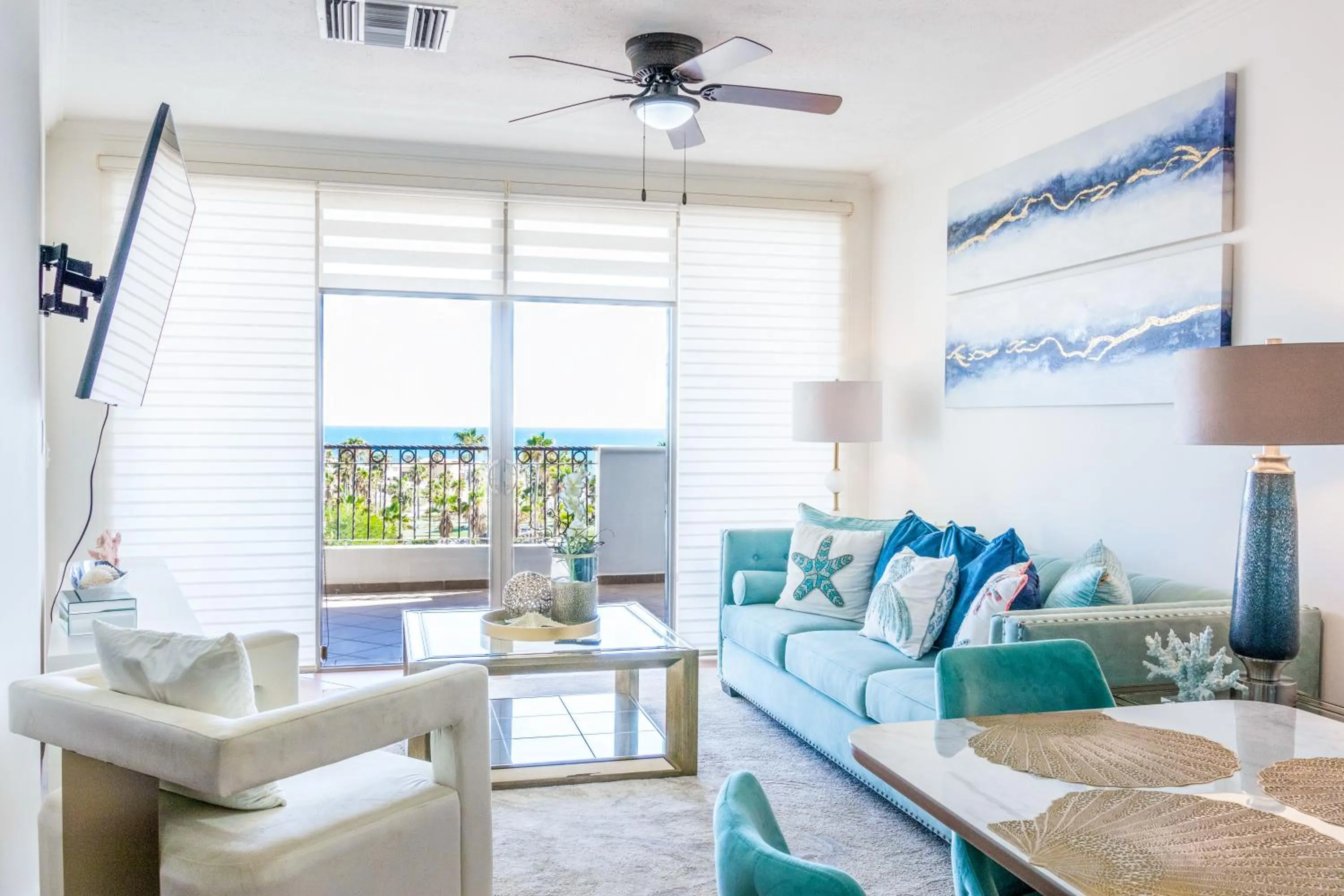 Casa Blanca Golf Villas