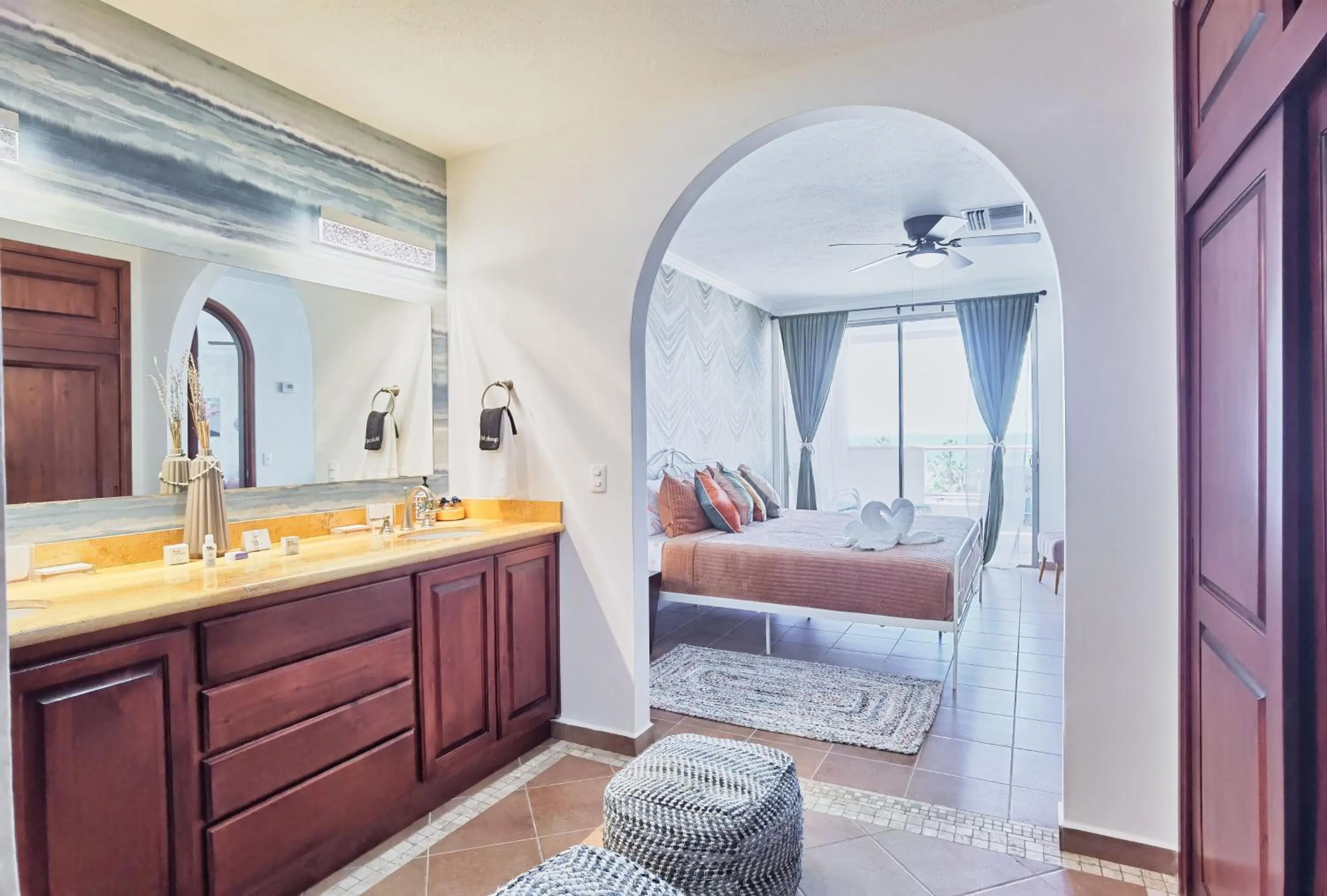 Bathroom, Bed in Casa Blanca Golf Villas