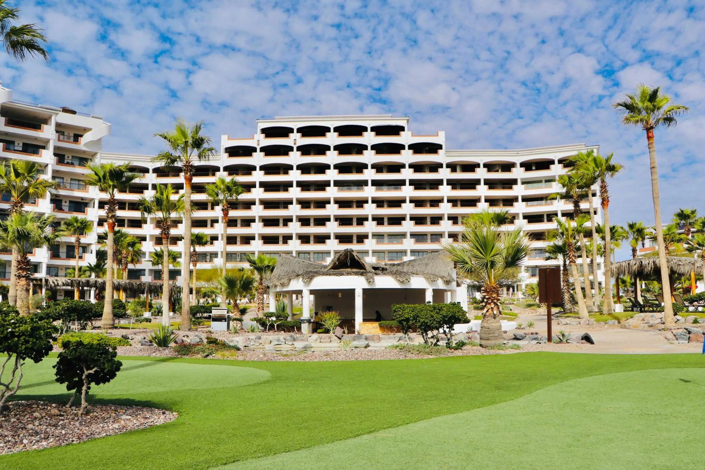 Property building in Casa Blanca Golf Villas