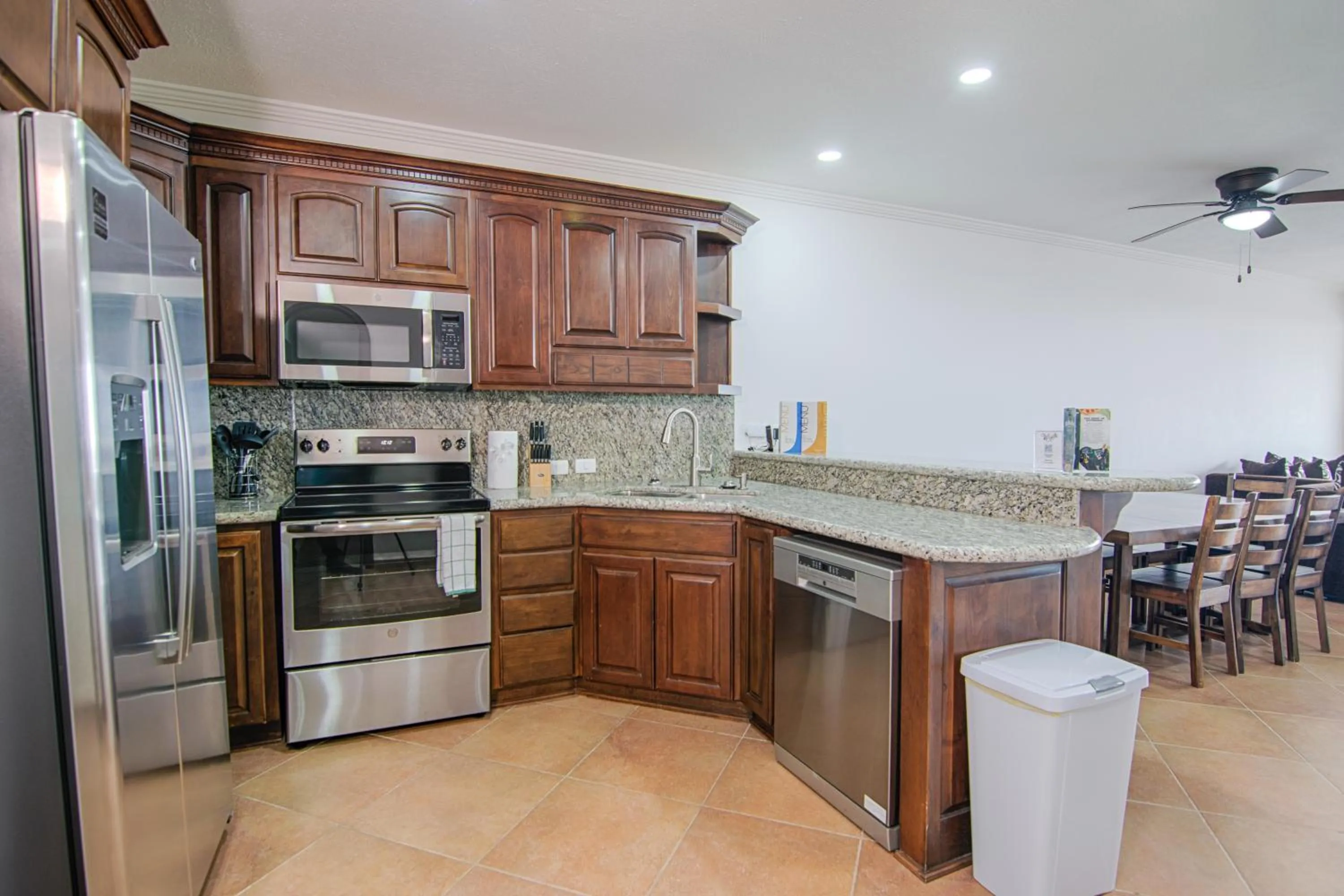 Casa Blanca Golf Villas