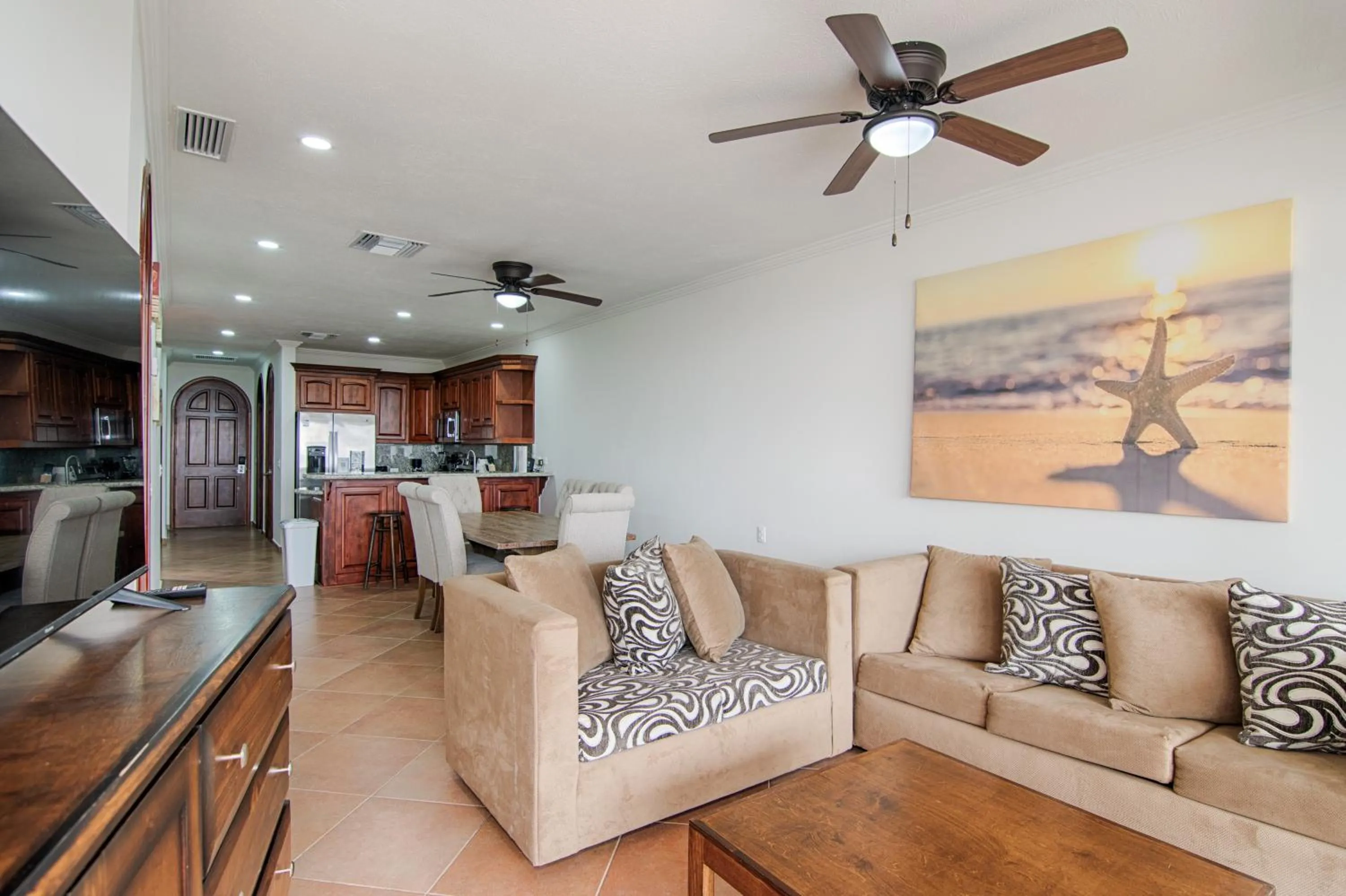 Casa Blanca Golf Villas