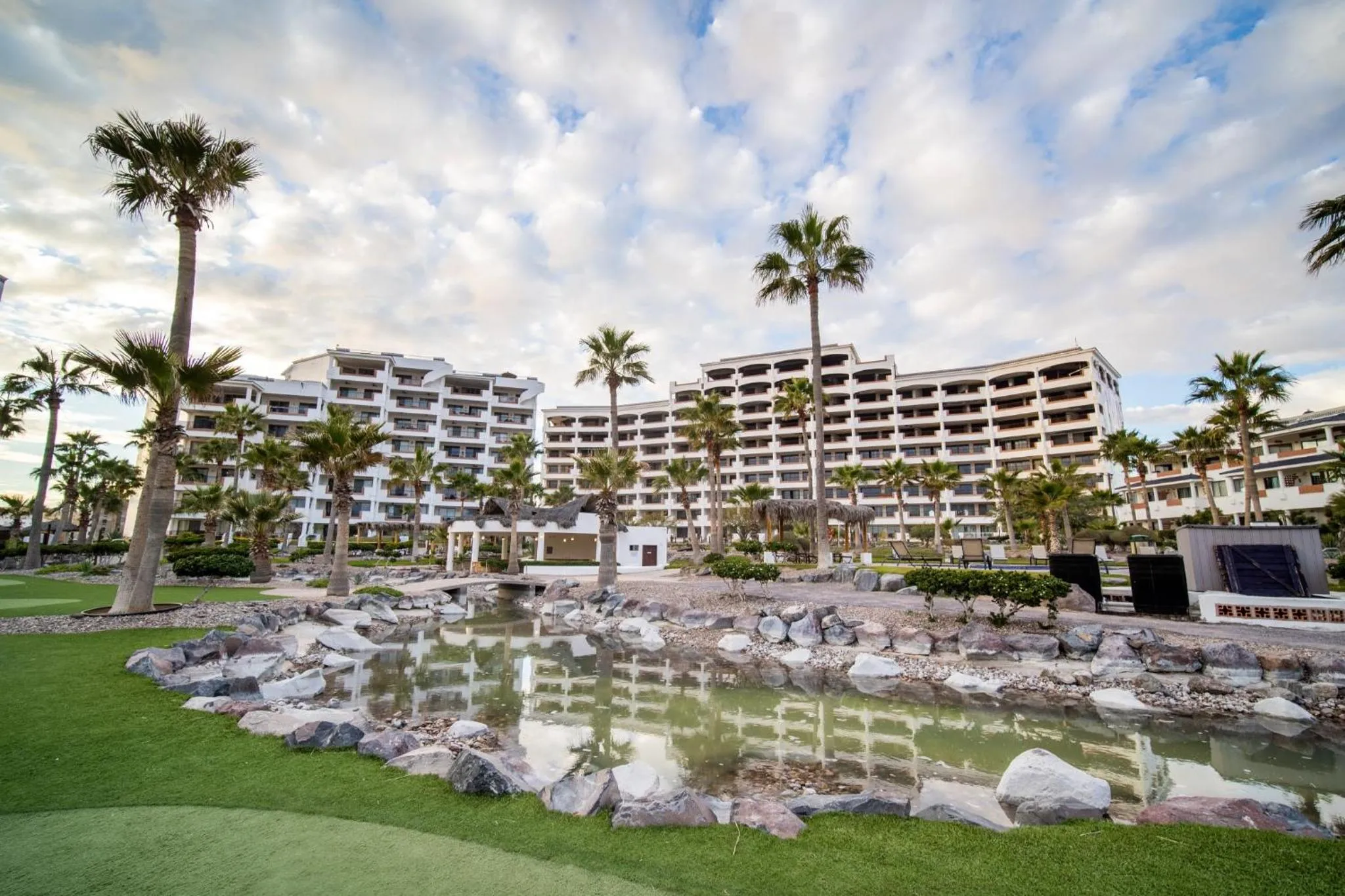 Casa Blanca Golf Villas