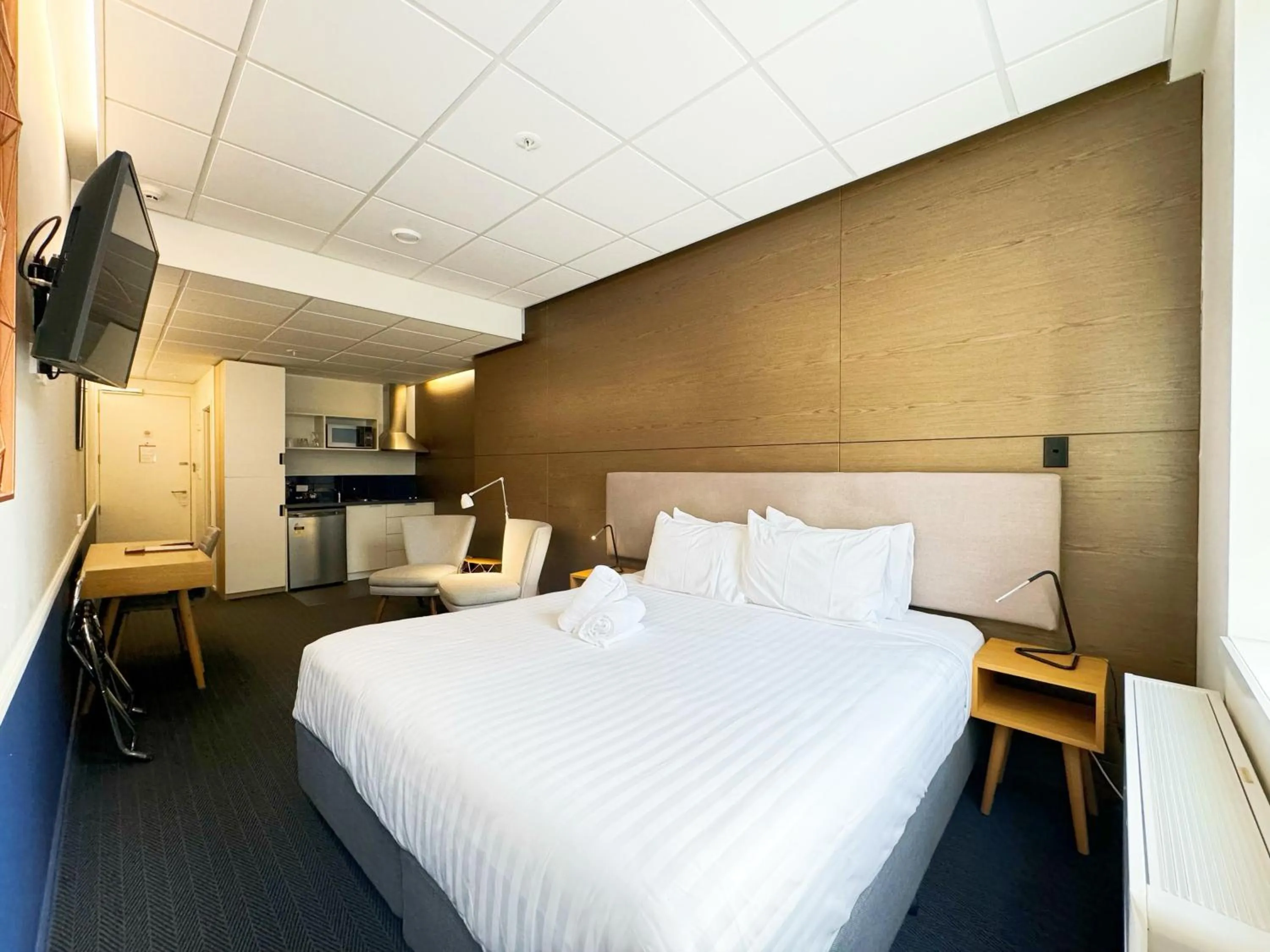 Photo of the whole room, Bed in Park Hotel, Lambton Quay