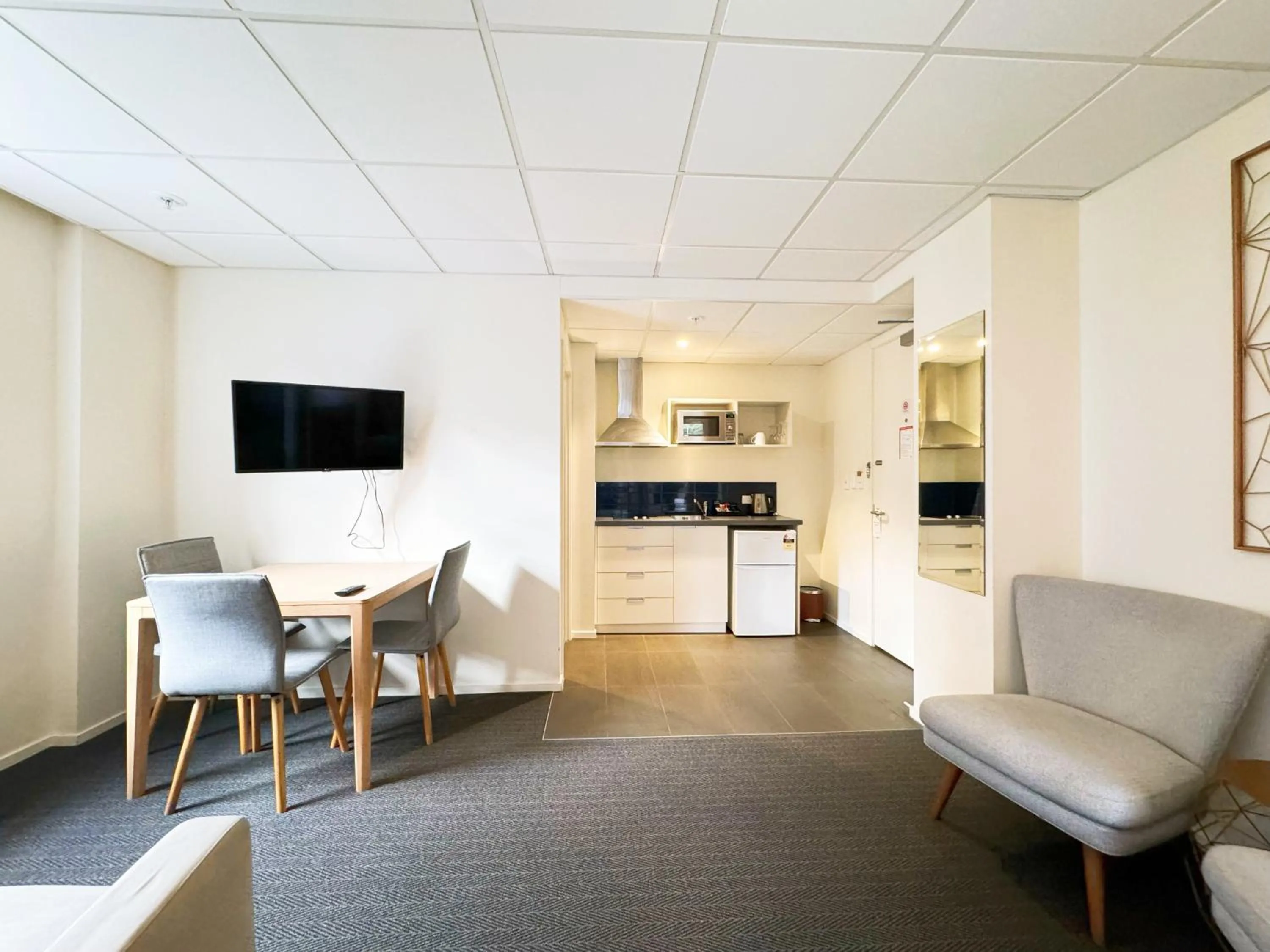 Living room in Park Hotel, Lambton Quay