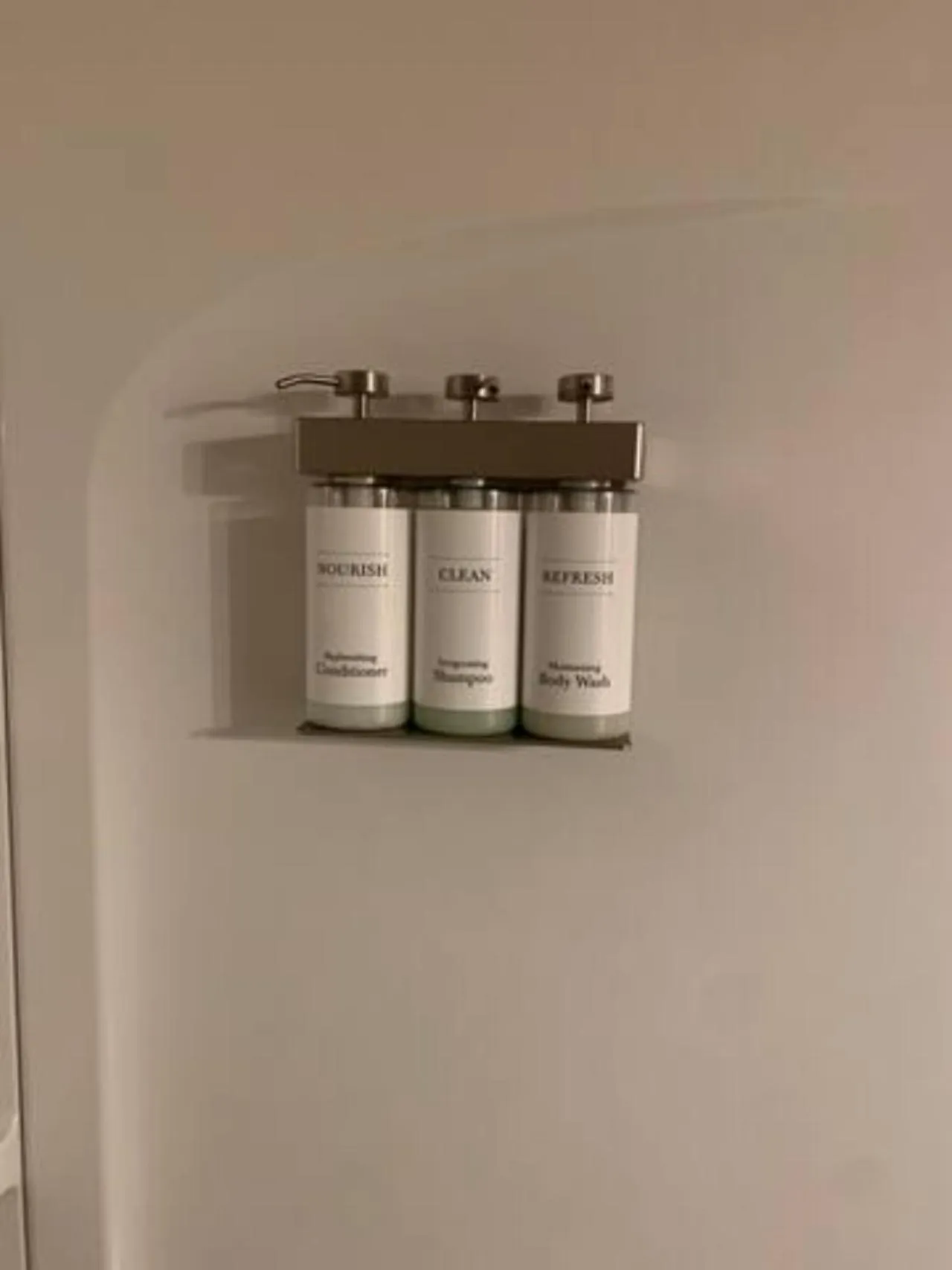 Shower in Morning Star Lodge - Hosted by Linda