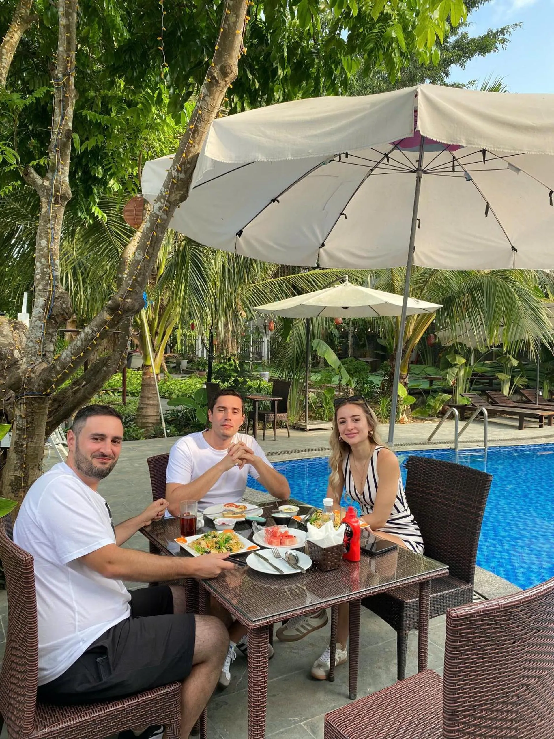 Swimming pool in Châu Sơn Garden Resort