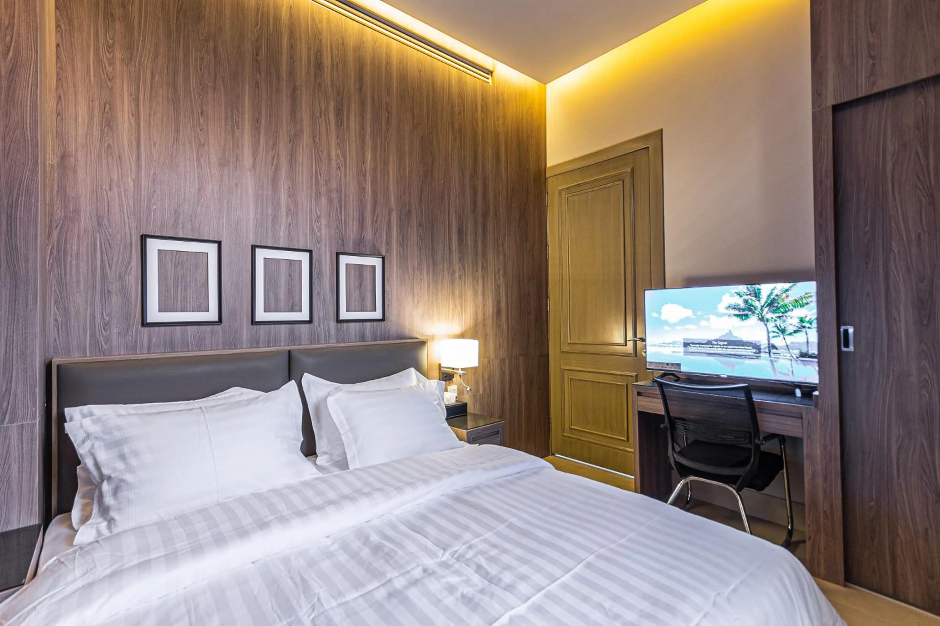 Bed in Land Walk Hotel Al Taawun Riyadh