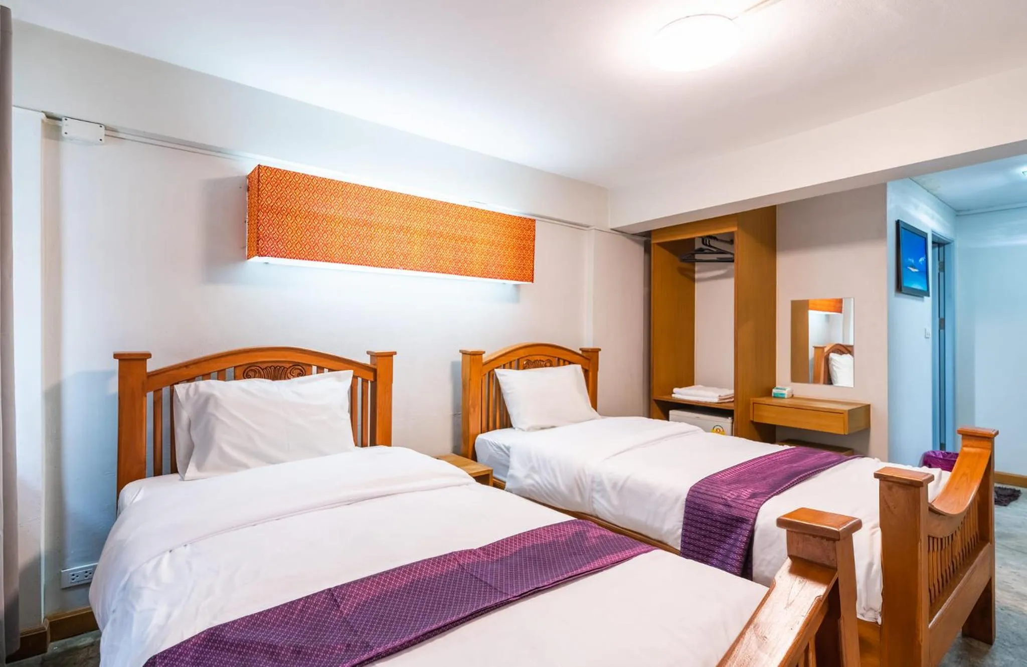 Deluxe Twin Room in GO INN Khaosan Road - โก อินน์ ตรอกข้าวสาร